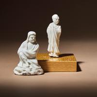 Two Small Chinese Blanc-de-Chine Porcelain Figures, Qing Dynasty — 清 德化白瓷羅漢坐像及達摩立像