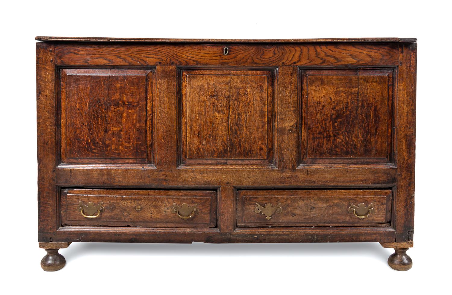 An English Oak Mule Chest Height 32 7/8 x width 52 1/4 x depth 21 1/8 inches. — 17TH CENTURY AND LATER