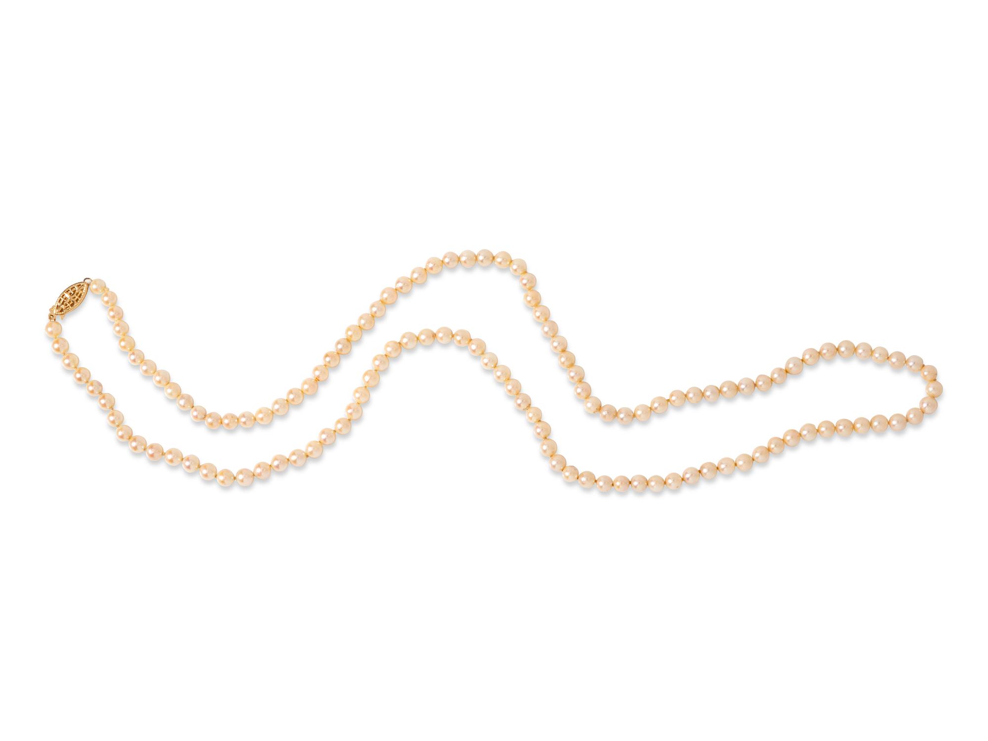 A 14 Karat Yellow Gold and Cultured Pearl Necklace,