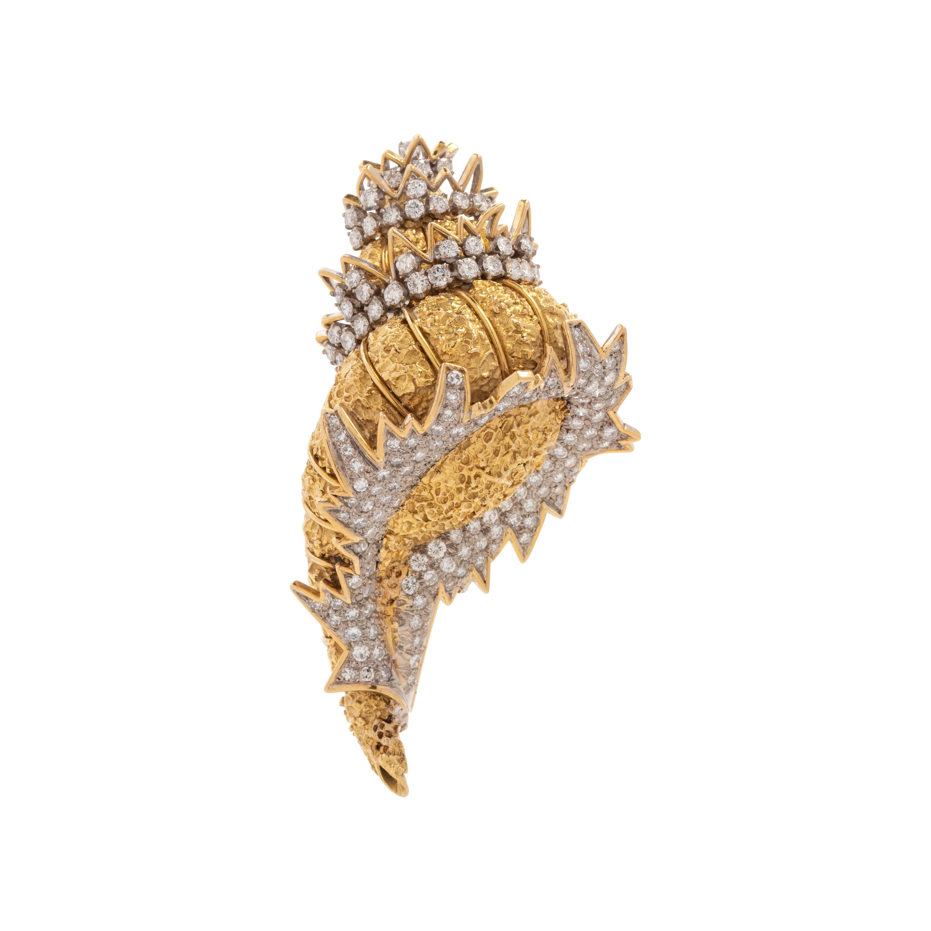 BICOLOR GOLD AND DIAMOND SHELL BROOCH