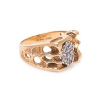 YELLOW GOLD AND DIAMOND RING
