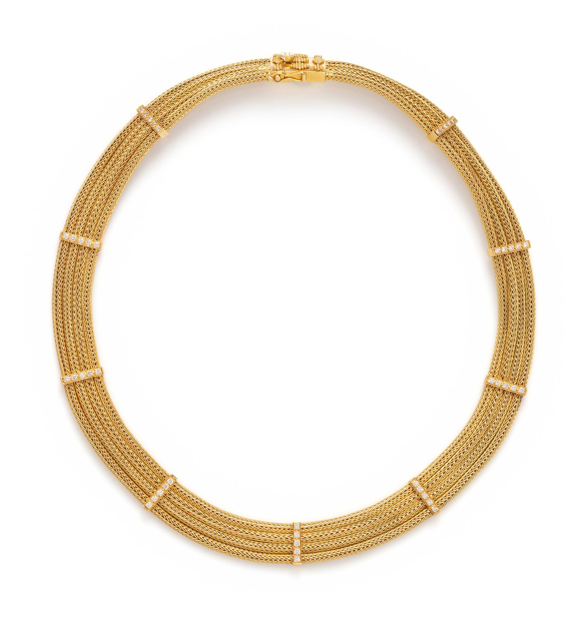 YELLOW GOLD AND DIAMOND NECKLACE
