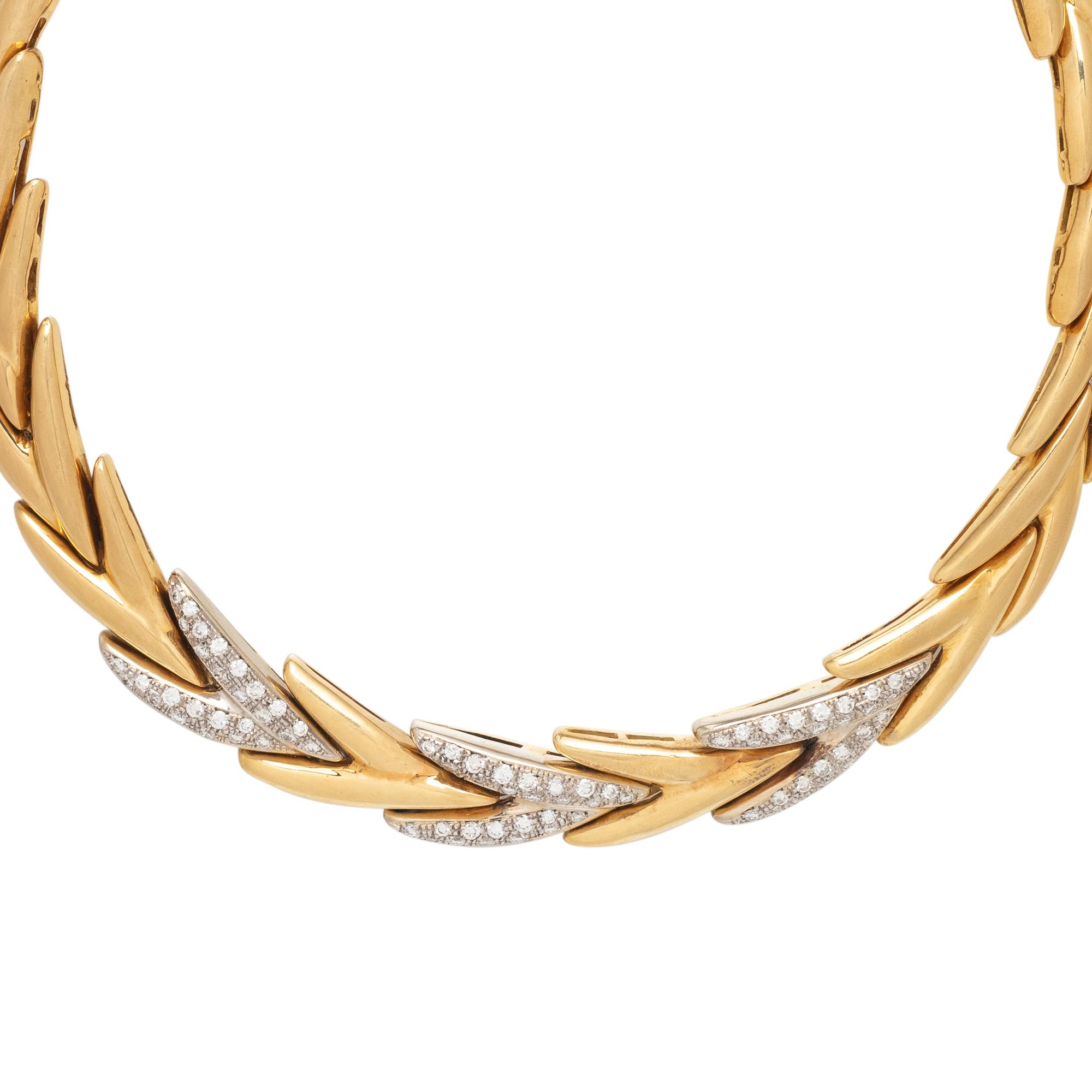YELLOW GOLD AND DIAMOND NECKLACE