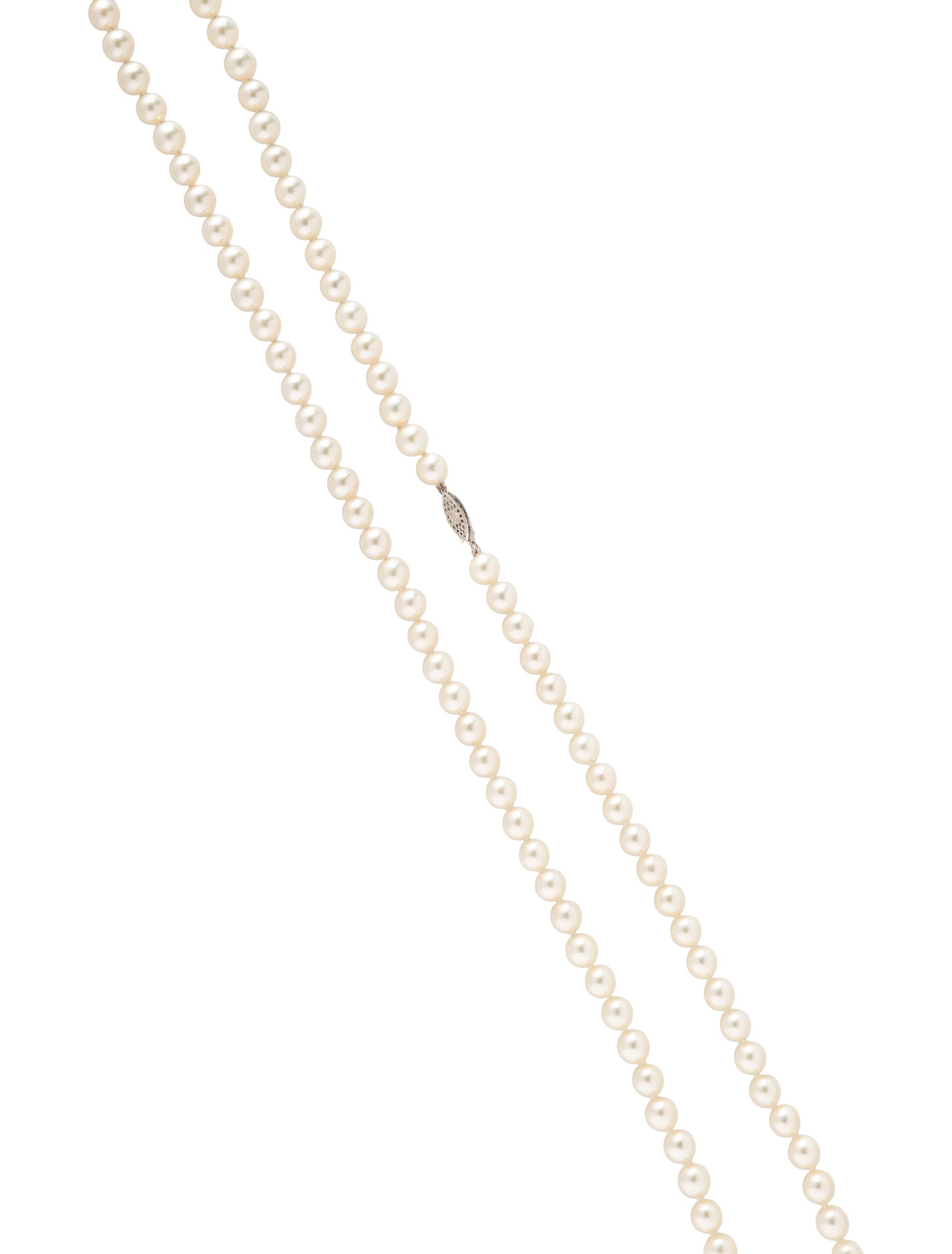 CULTURED PEARL NECKLACE