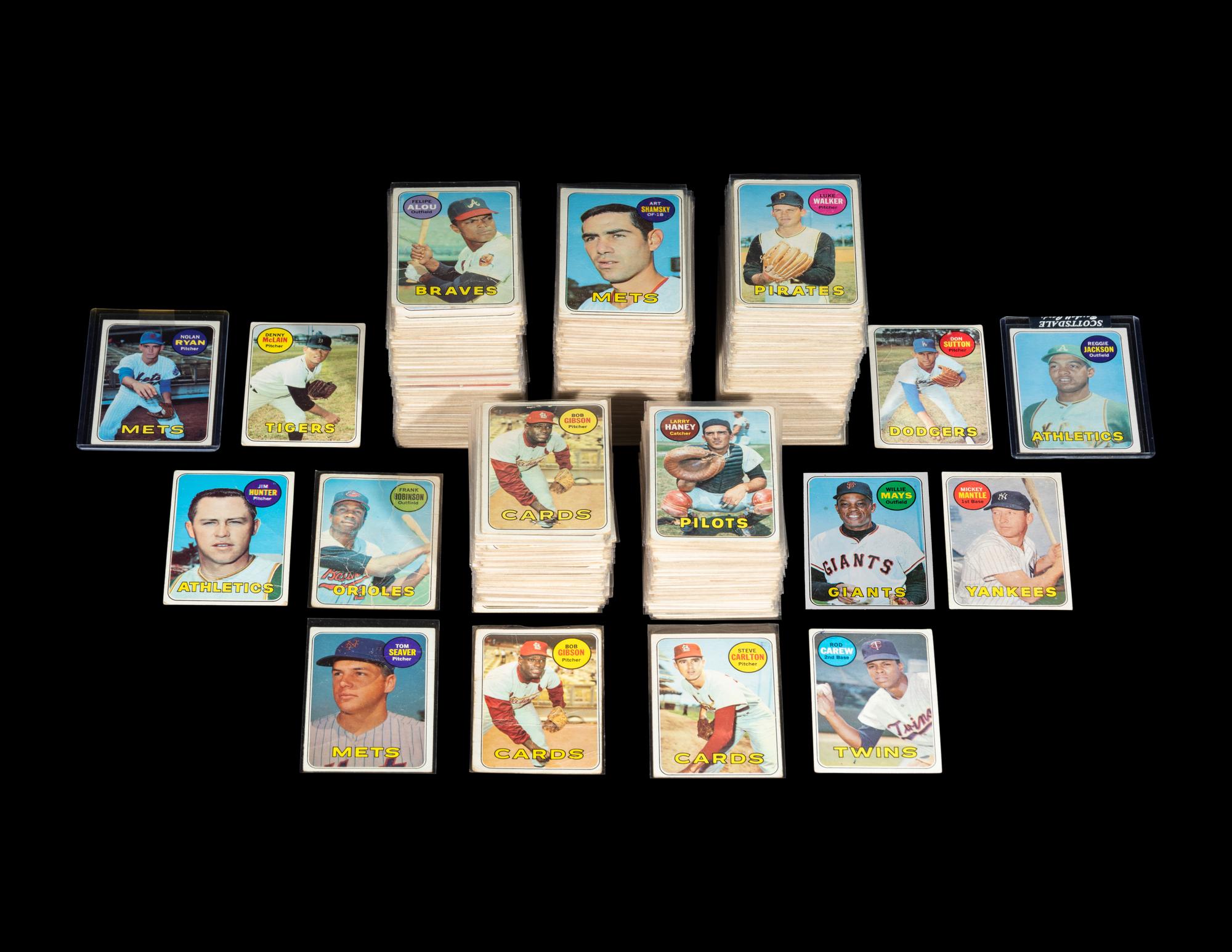 A Complete Set of 1969 Topps Baseball Cards (664/664)