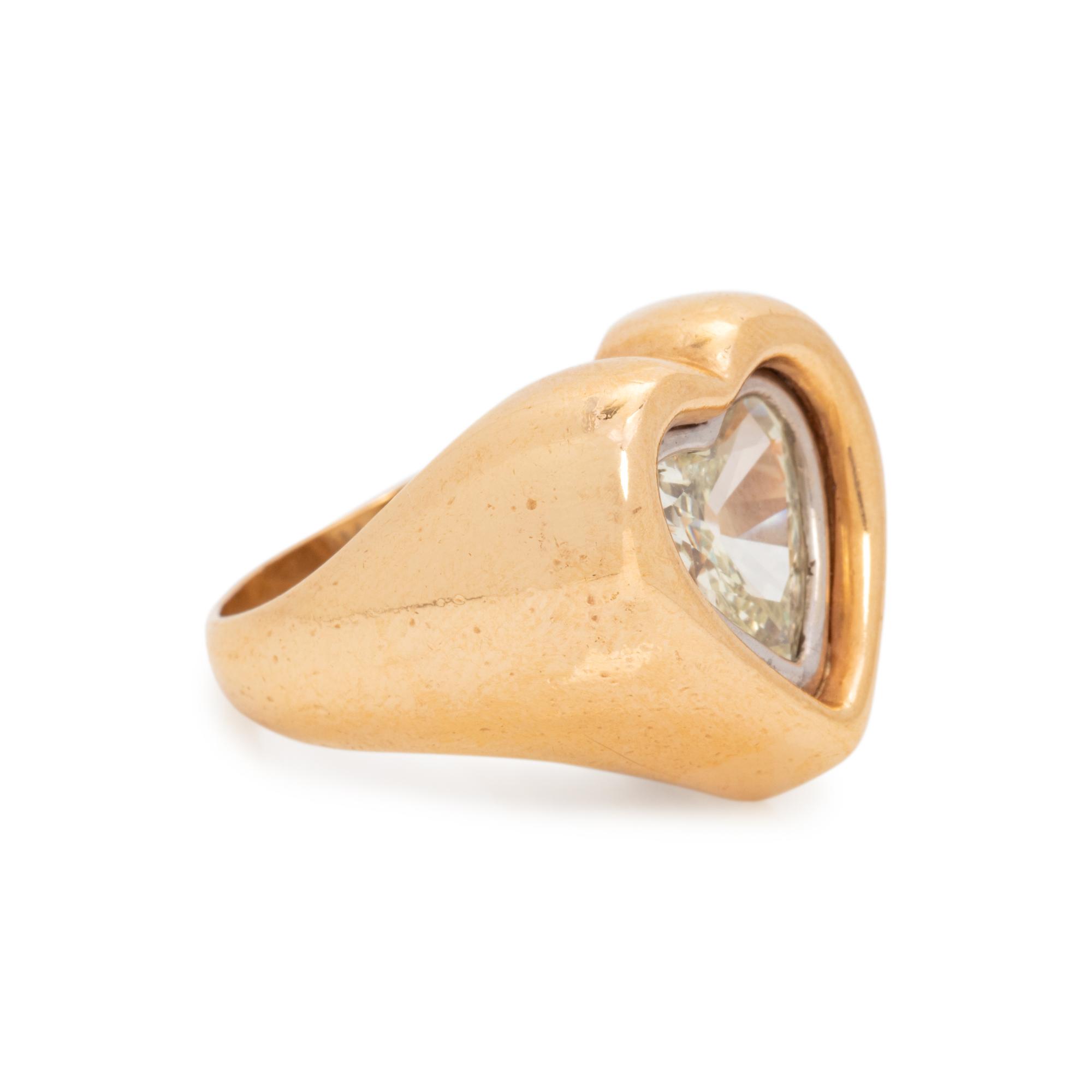 DIAMOND HEART RING