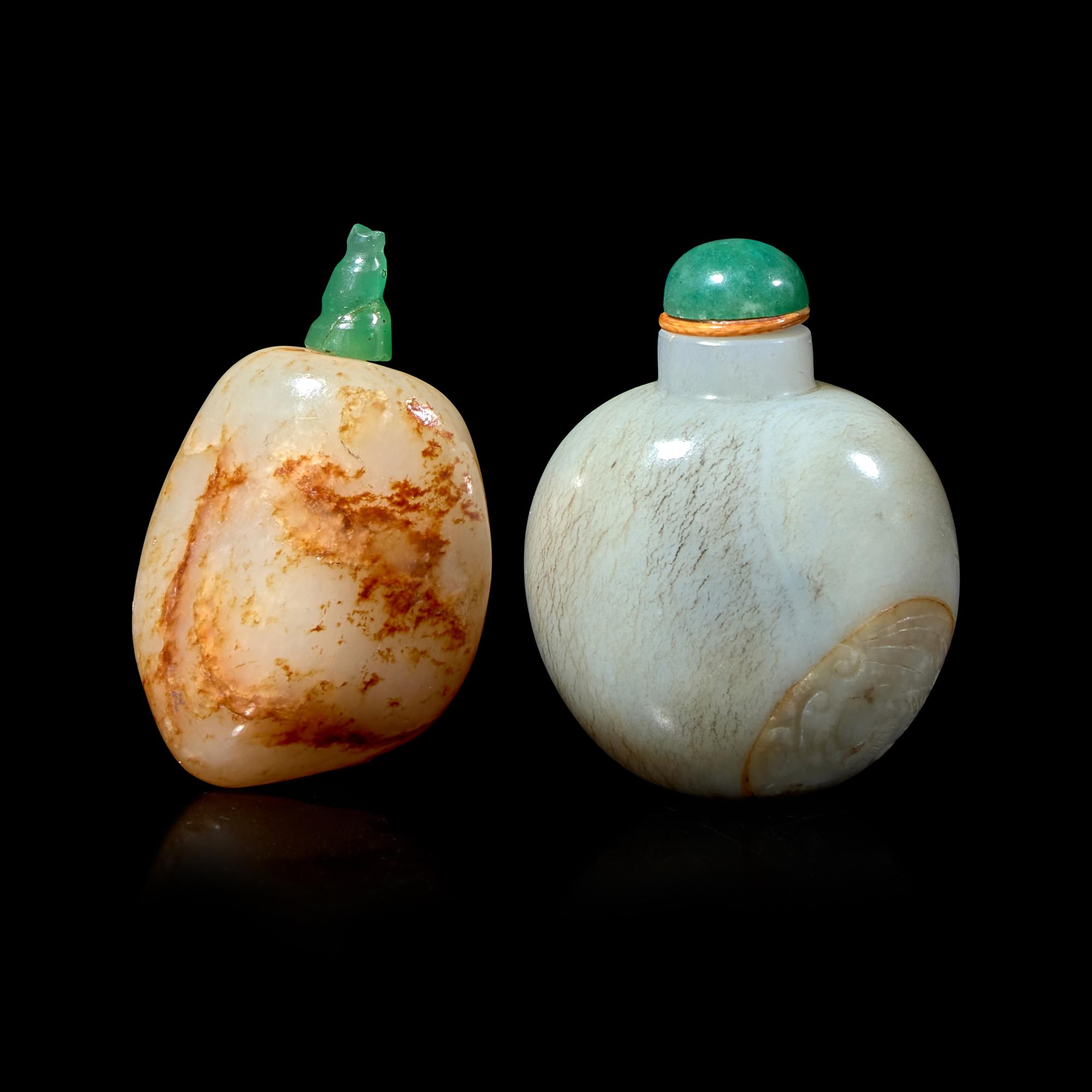 Two Chinese Jade Snuff Bottles, 18th-19th Century 清中期 白玉及青白玉鼻煙壺兩 支