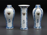 A Chinese Export Parcel Gilt Blue and White Porcelain Garniture