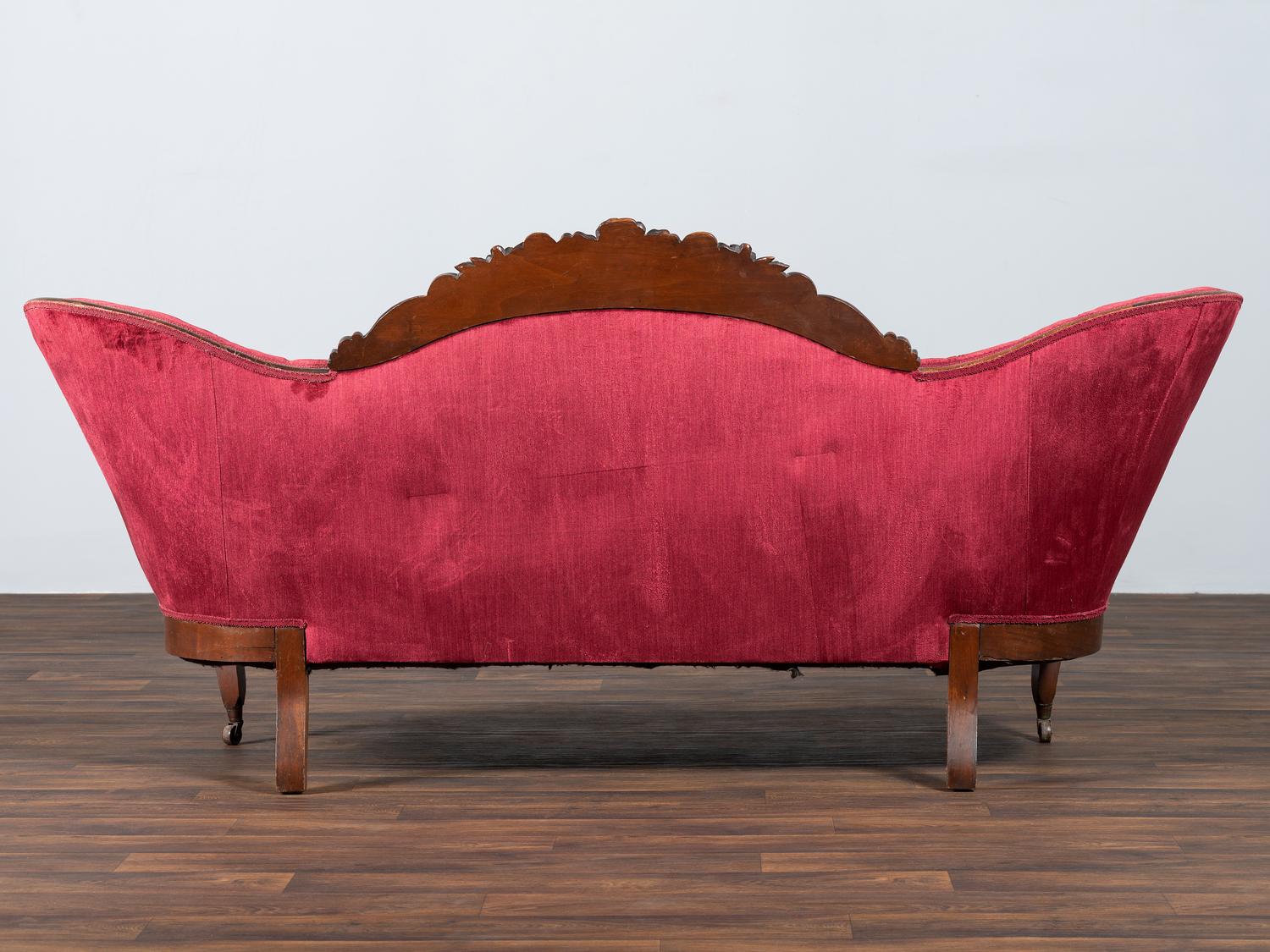 A Victorian Floral Carved Rosewood Parlor Settee
