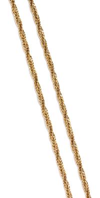A Yellow Gold Longchain, Van Cleef & Arpels, 40.40 dwts.