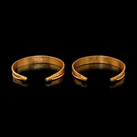A Pair of Chinese Gold Bracelets, Qianzhuo, Song Dynasty 宋 金鉗鐲一對