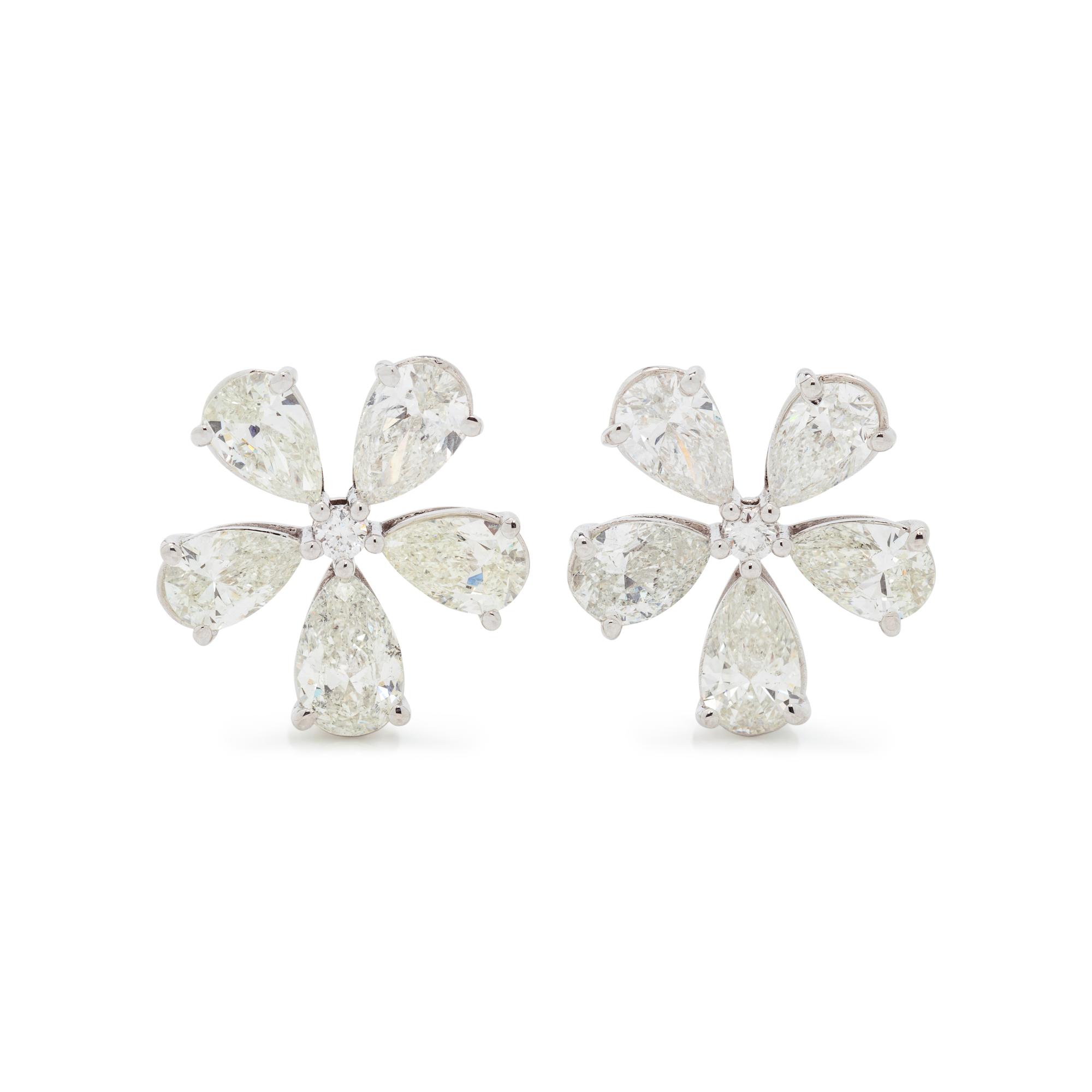 DIAMOND FLOWER EARCLIPS
