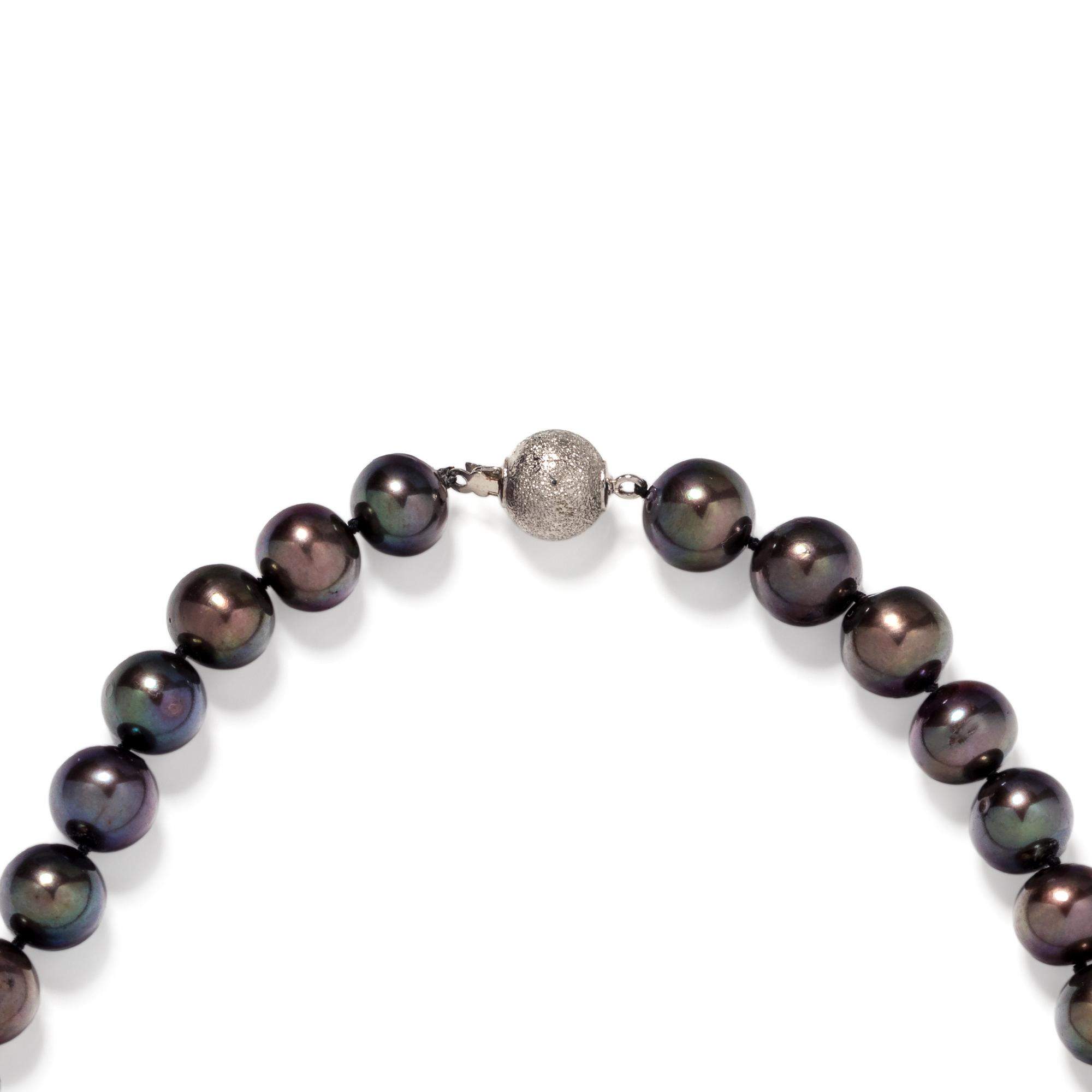 CULTURED TAHITIAN PEARL NECKLACE