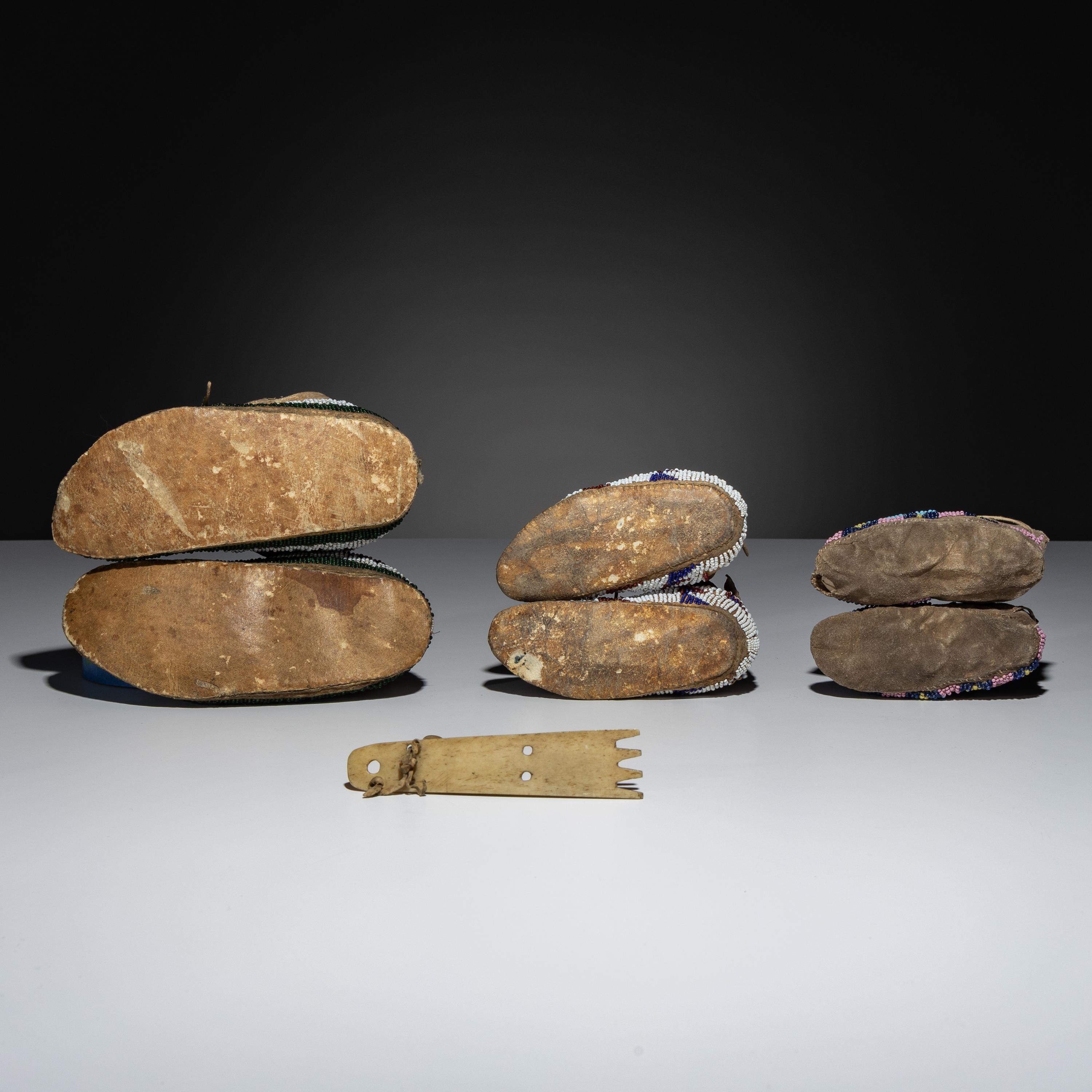 Plains Child's Beaded Hide Moccasins, and Roach Spreader