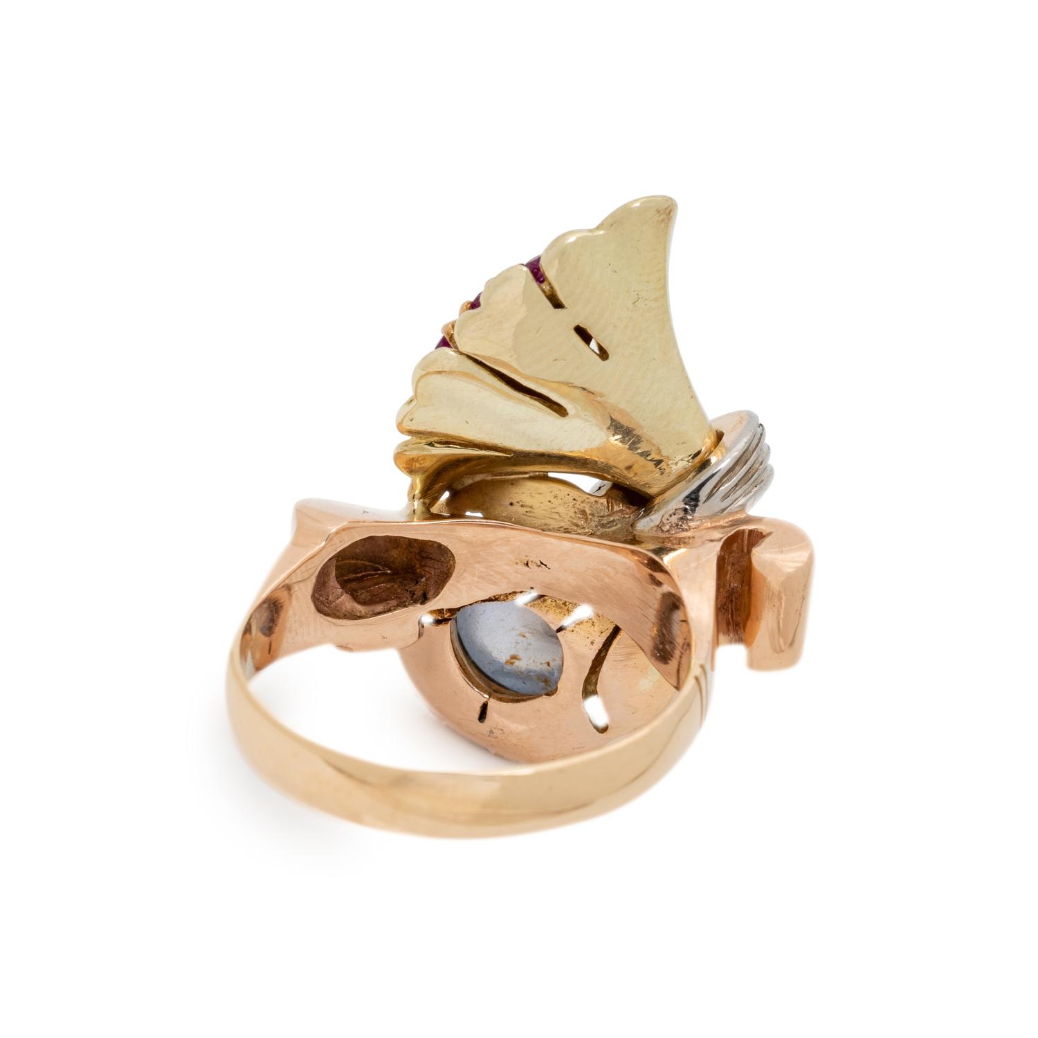 RETRO, TRICOLOR GOLD, STAR SAPPHIRE, RUBY AND DIAMOND RING