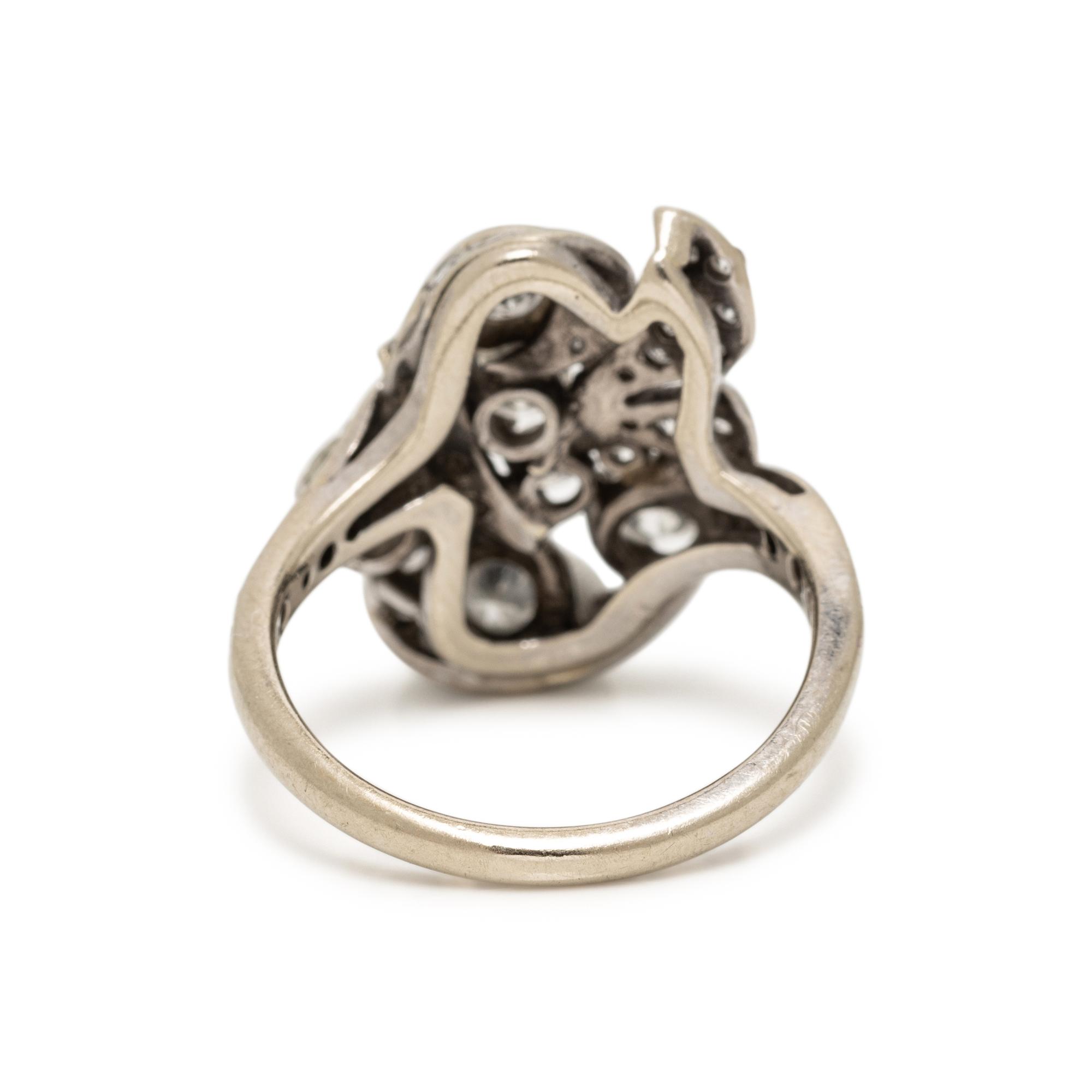 WHITE GOLD AND DIAMOND RING