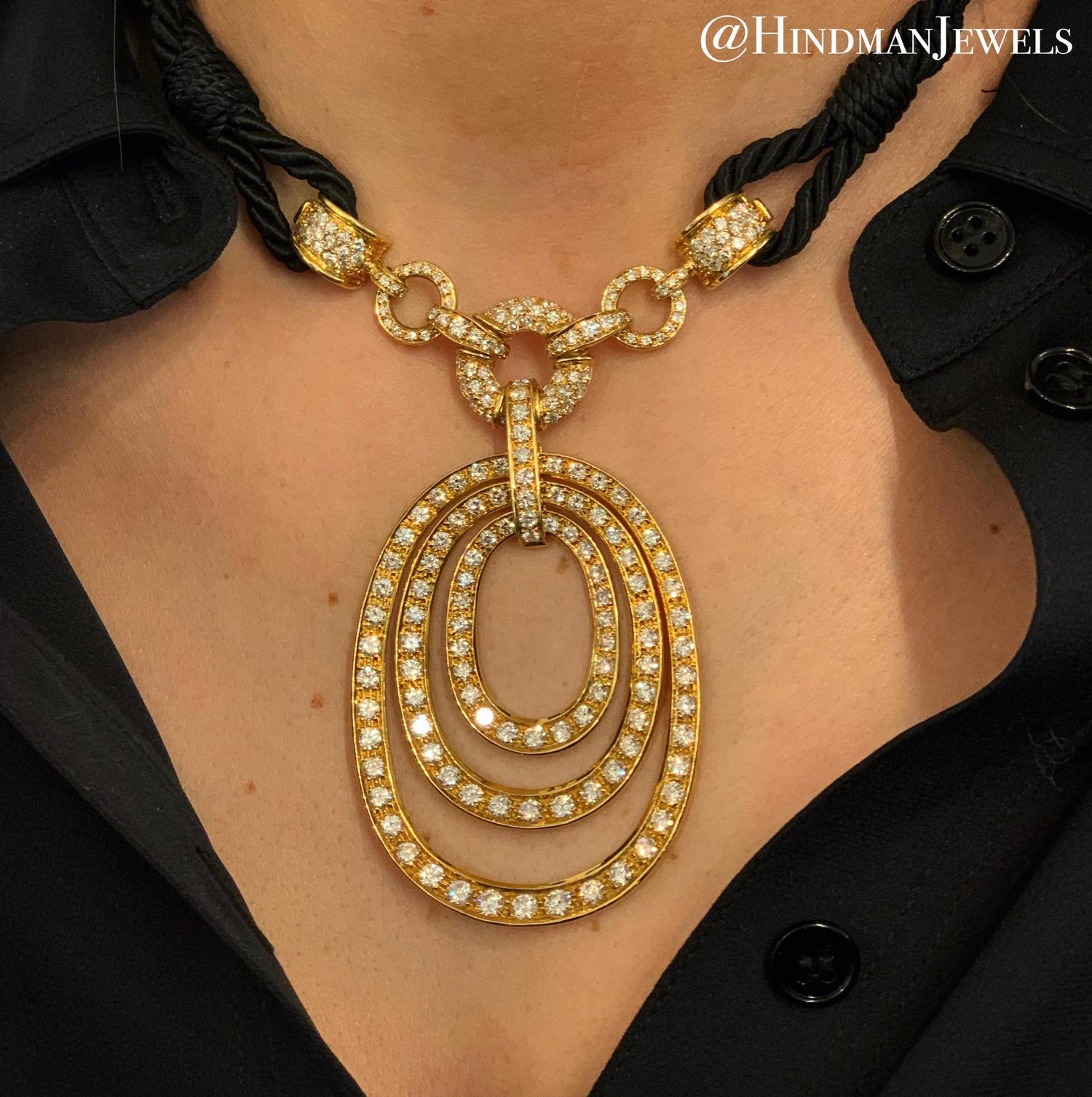 BVLGARI, DIAMOND PENDANT/NECKLACE