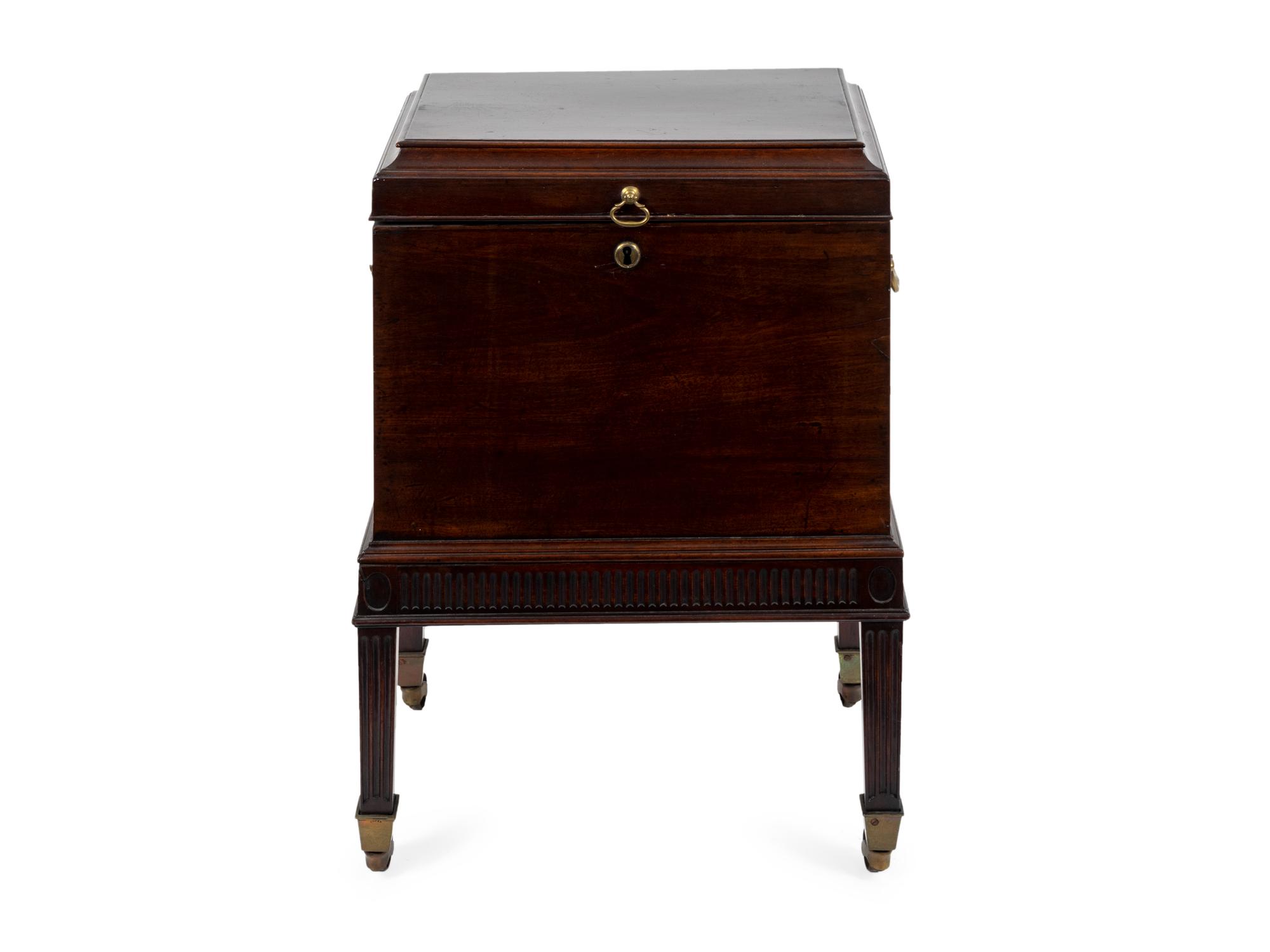 A George II Mahogany Cellerette