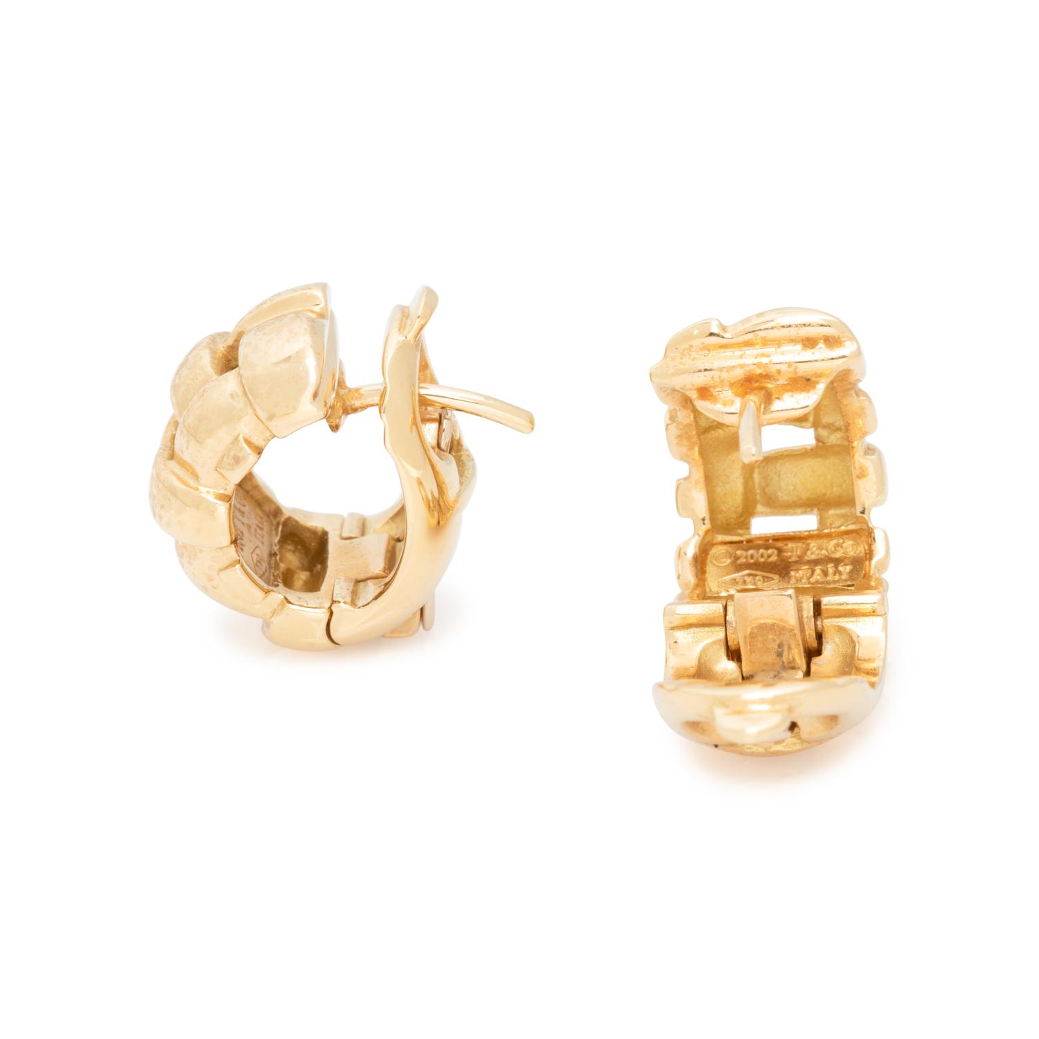 TIFFANY & CO., YELLOW GOLD HUGGIE EARCLIPS