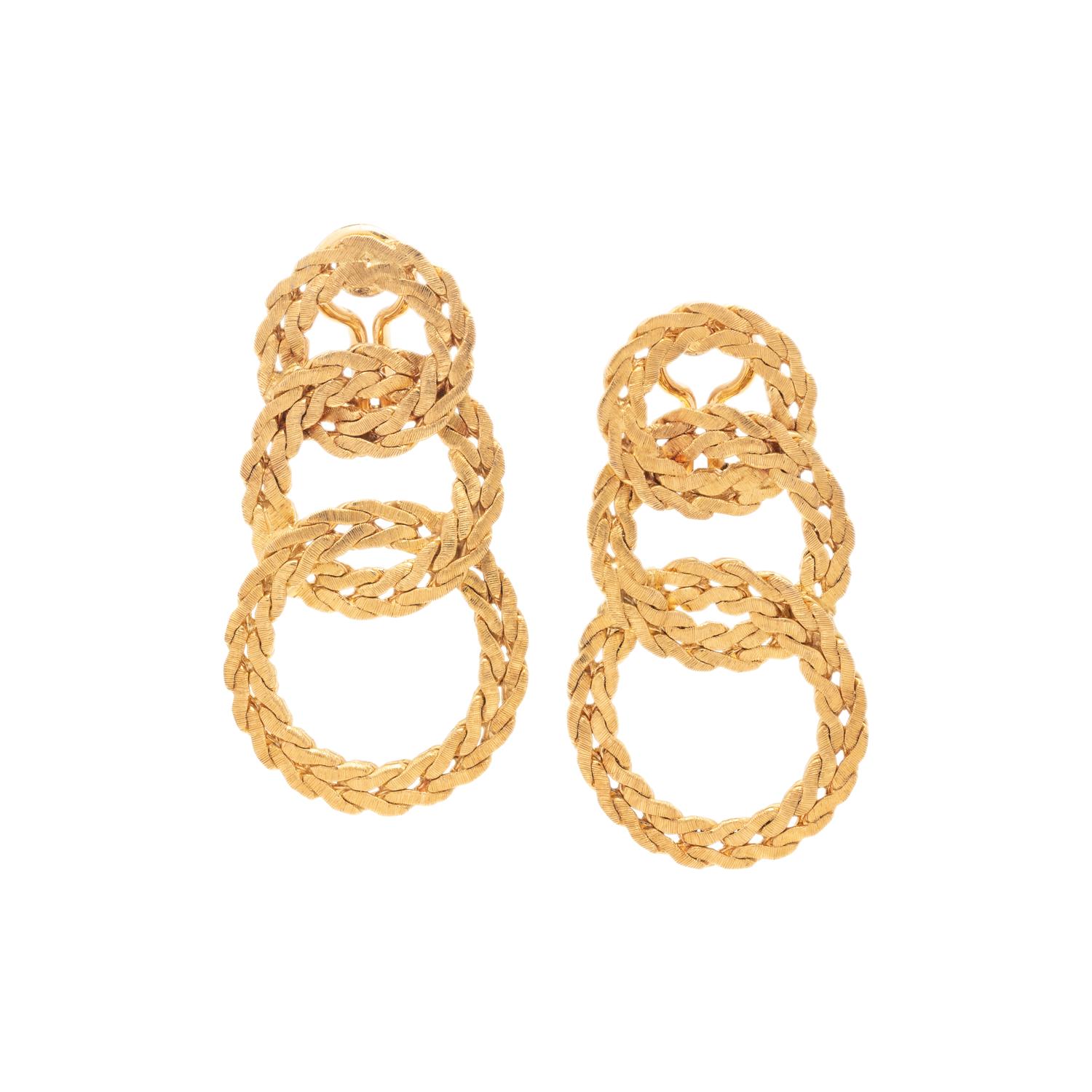 BUCCELLATI, YELLOW GOLD CLIP EARRINGS