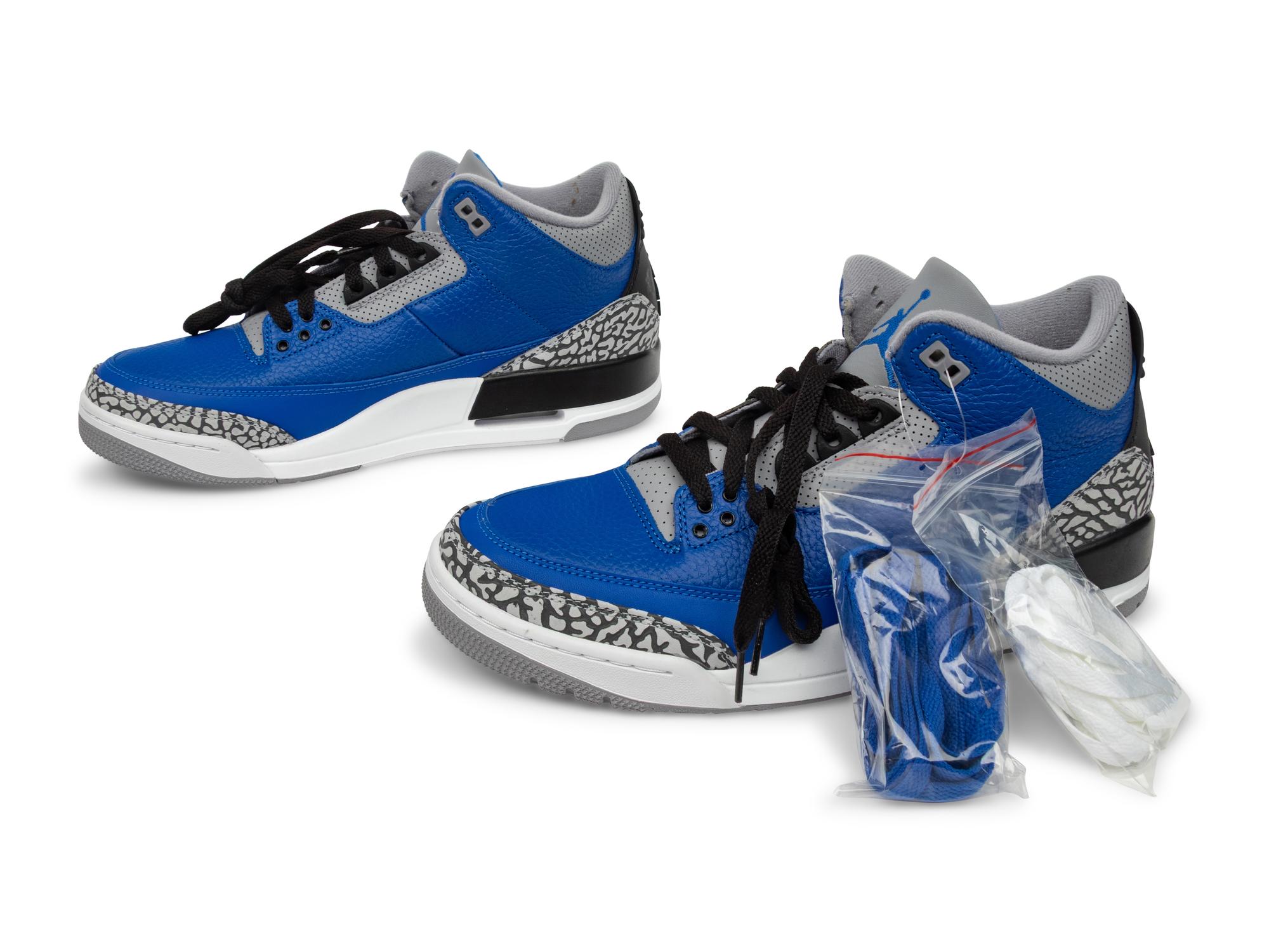 Jordan 3 Retro Varsity Royal (DS)