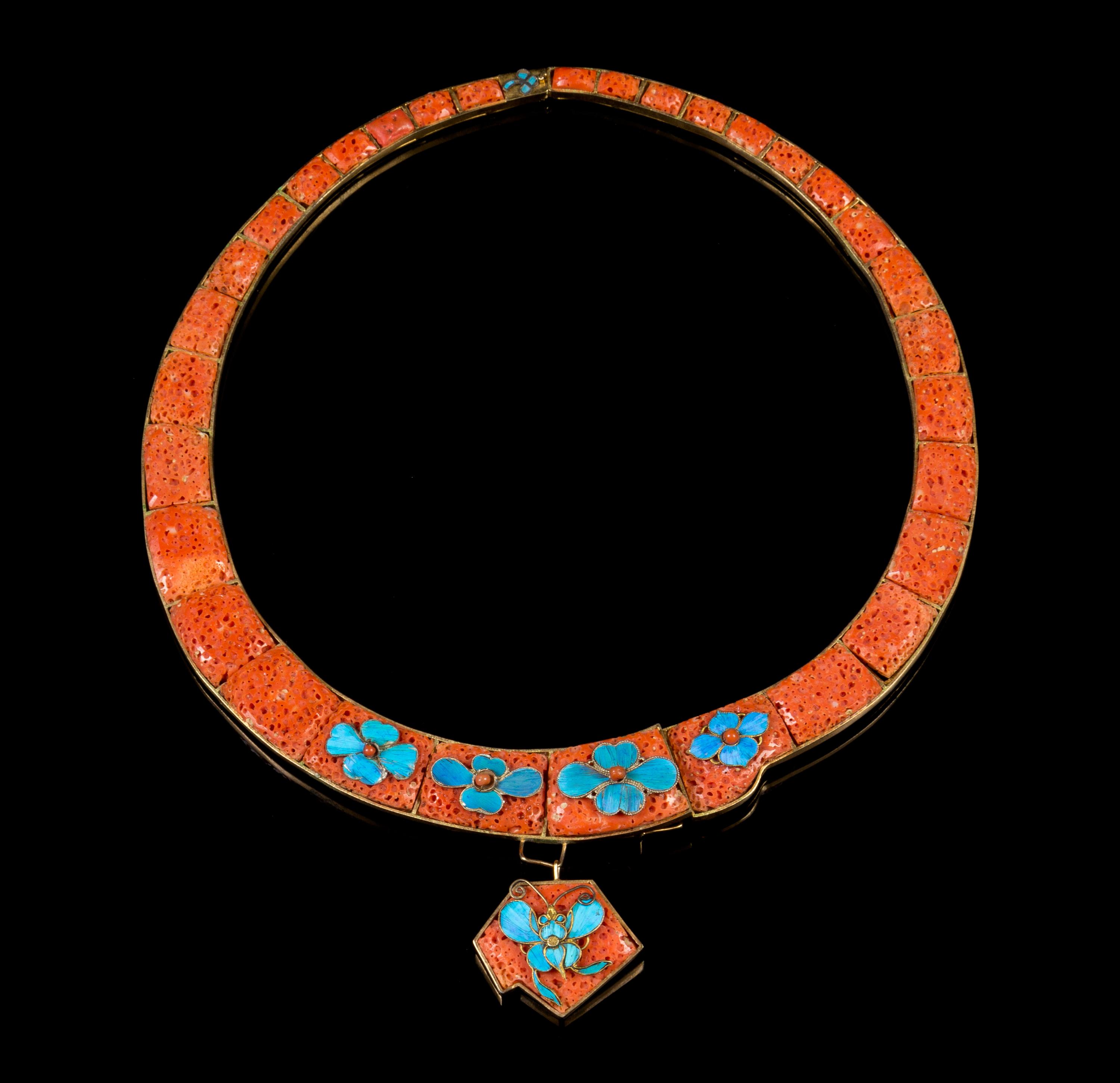 A Chinese Silver Gilt, Coral and Kingfisher Feather Court Necklace LATE 19TH/EARLY 20TH CENTURY Diameter 6 1/2 inches. — LATE 19TH/EARLY 20TH CENTURY