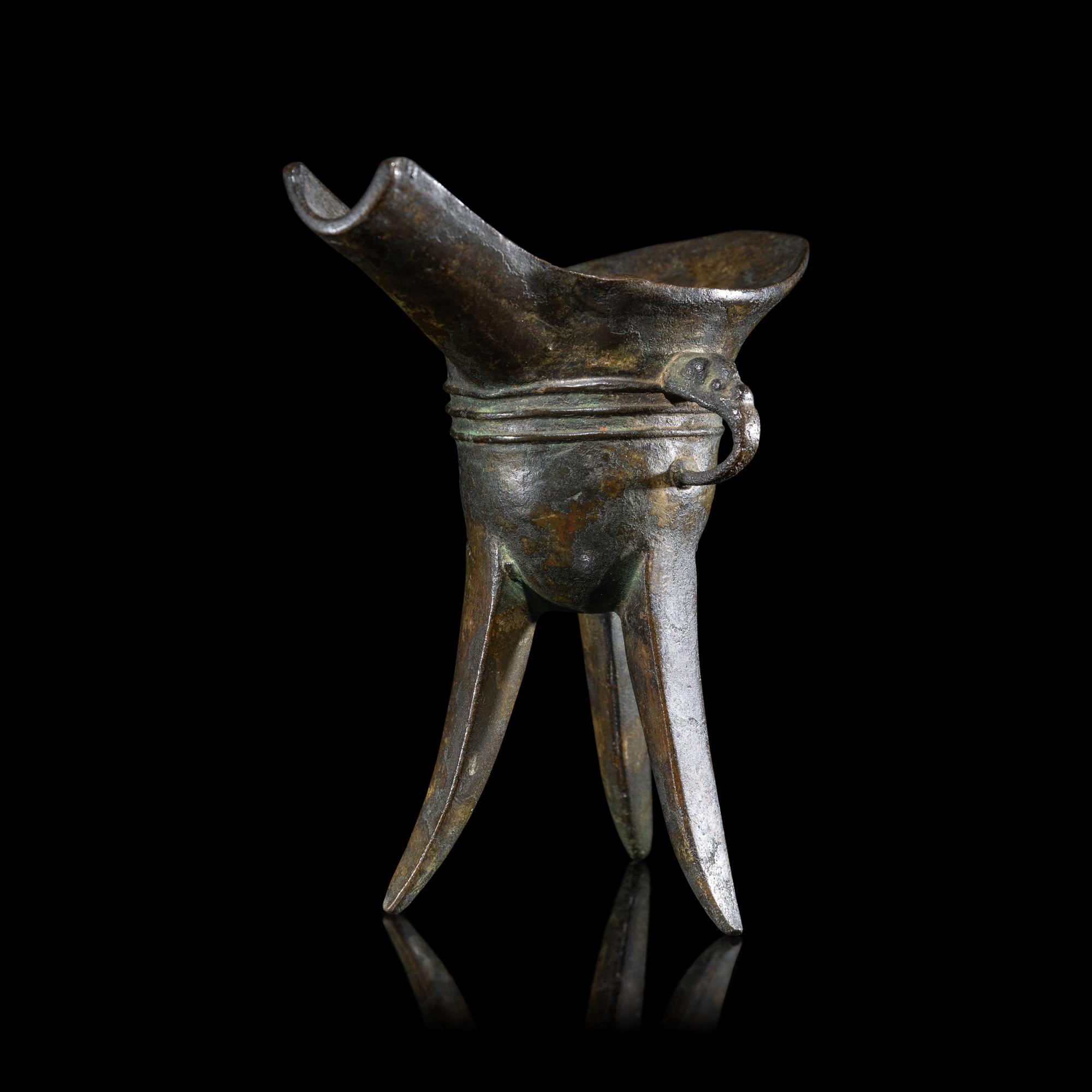 A Chinese Archaistic Bronze Wine Cup, Jue, Ming-Qing Dynasty 明-清 青銅爵