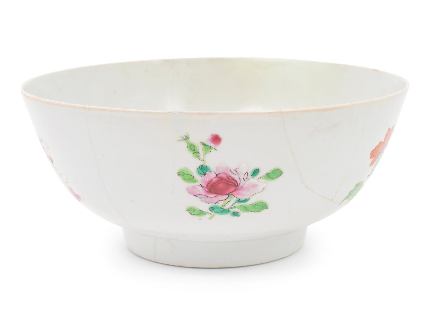 A Chinese Export Porcelain Bowl