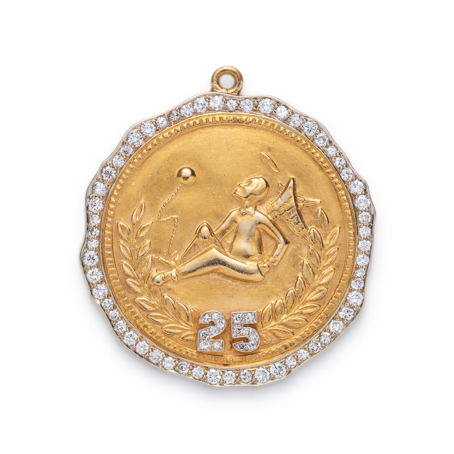 YELLOW GOLD AND DIAMOND PENDANT