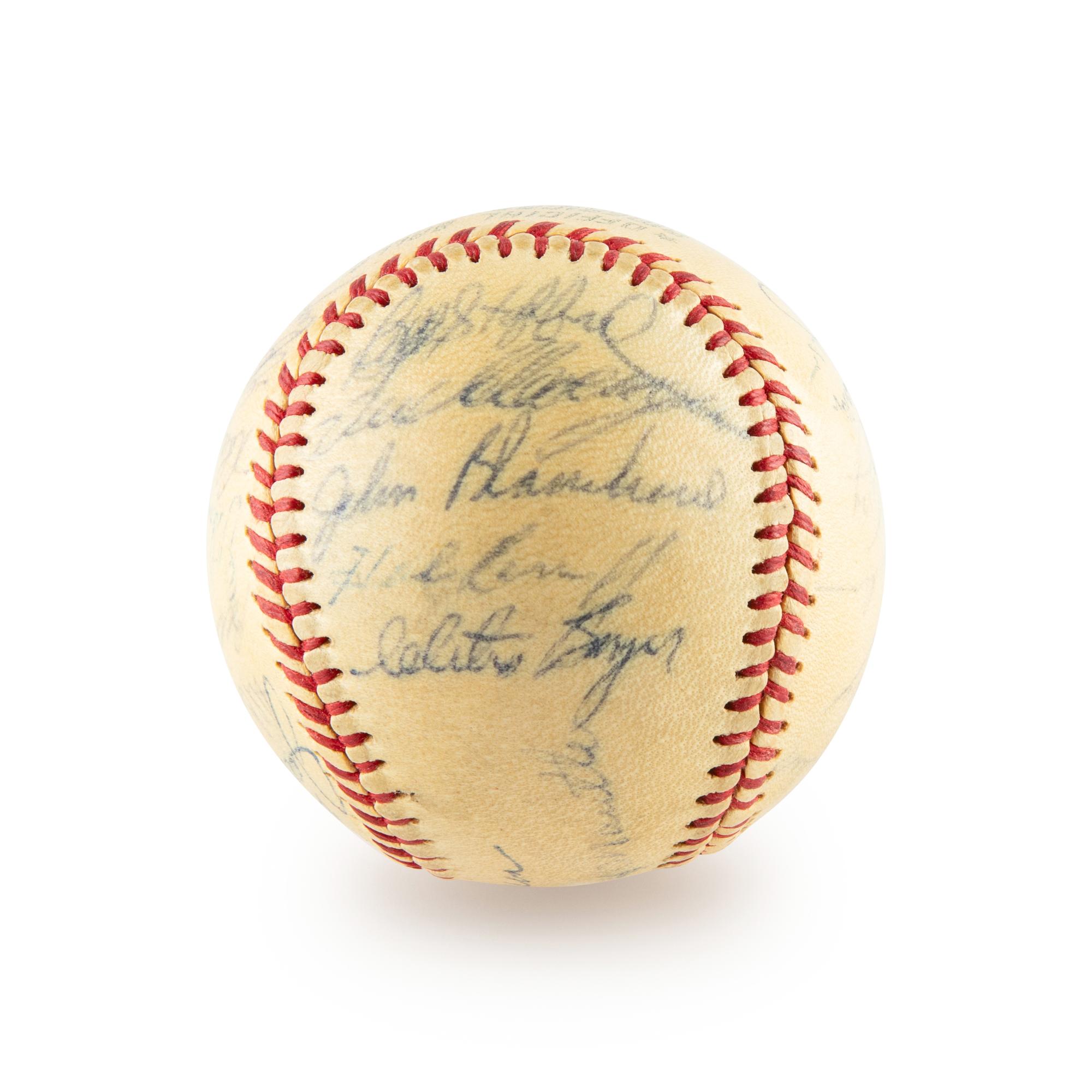 A 1958 Chicago White Sox Team Signed Autograph Baseball Including Nellie Fox (Beckett Authentication Services) - 29 Signatures