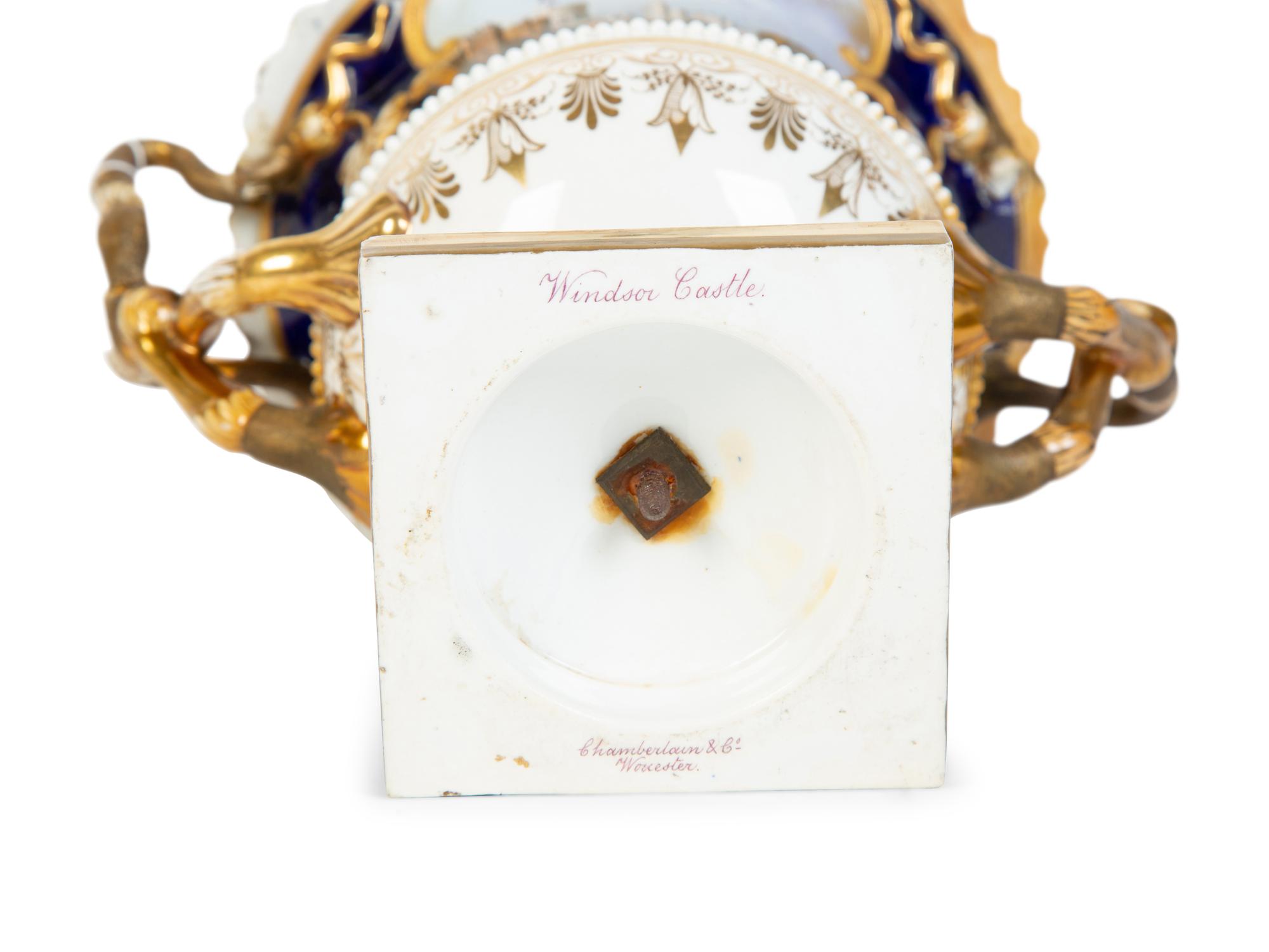 A Pair of Chamberlain Worcester Cache Pots Depicting Buckingham Palace and Windsor Castle — EARLY 19TH CENTURY