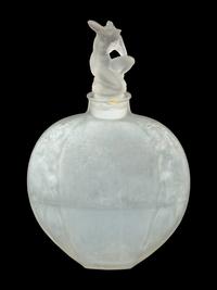 A Rene Lalique Sirenes Avec Bouchon Figure Vase