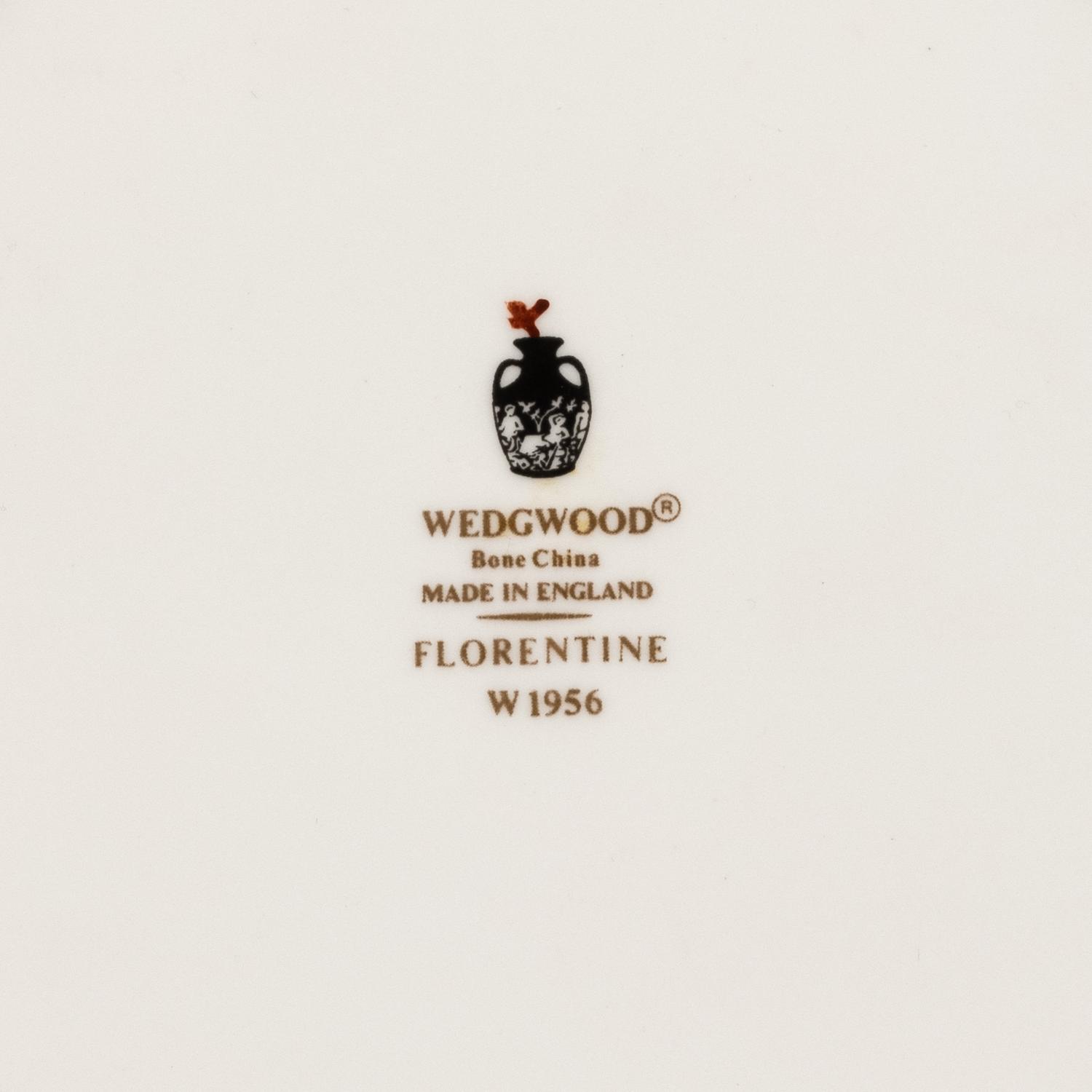 A Wedgwood Florentine Porcelain Dinner Service