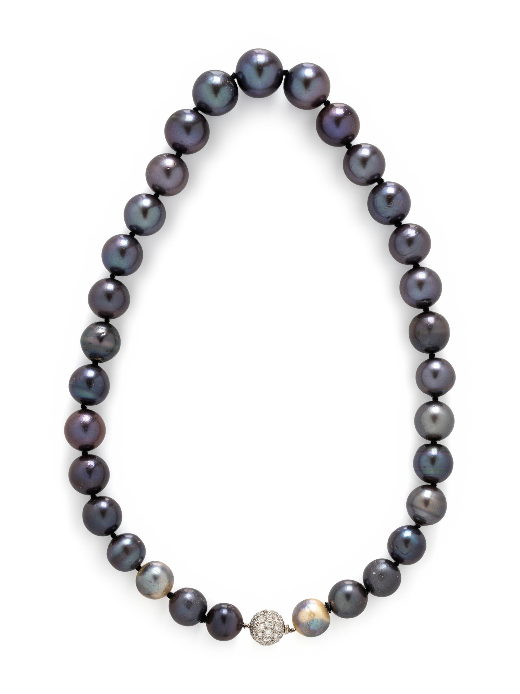 TAHITIAN CULTURED PEARL AND DIAMOND NECKLACE