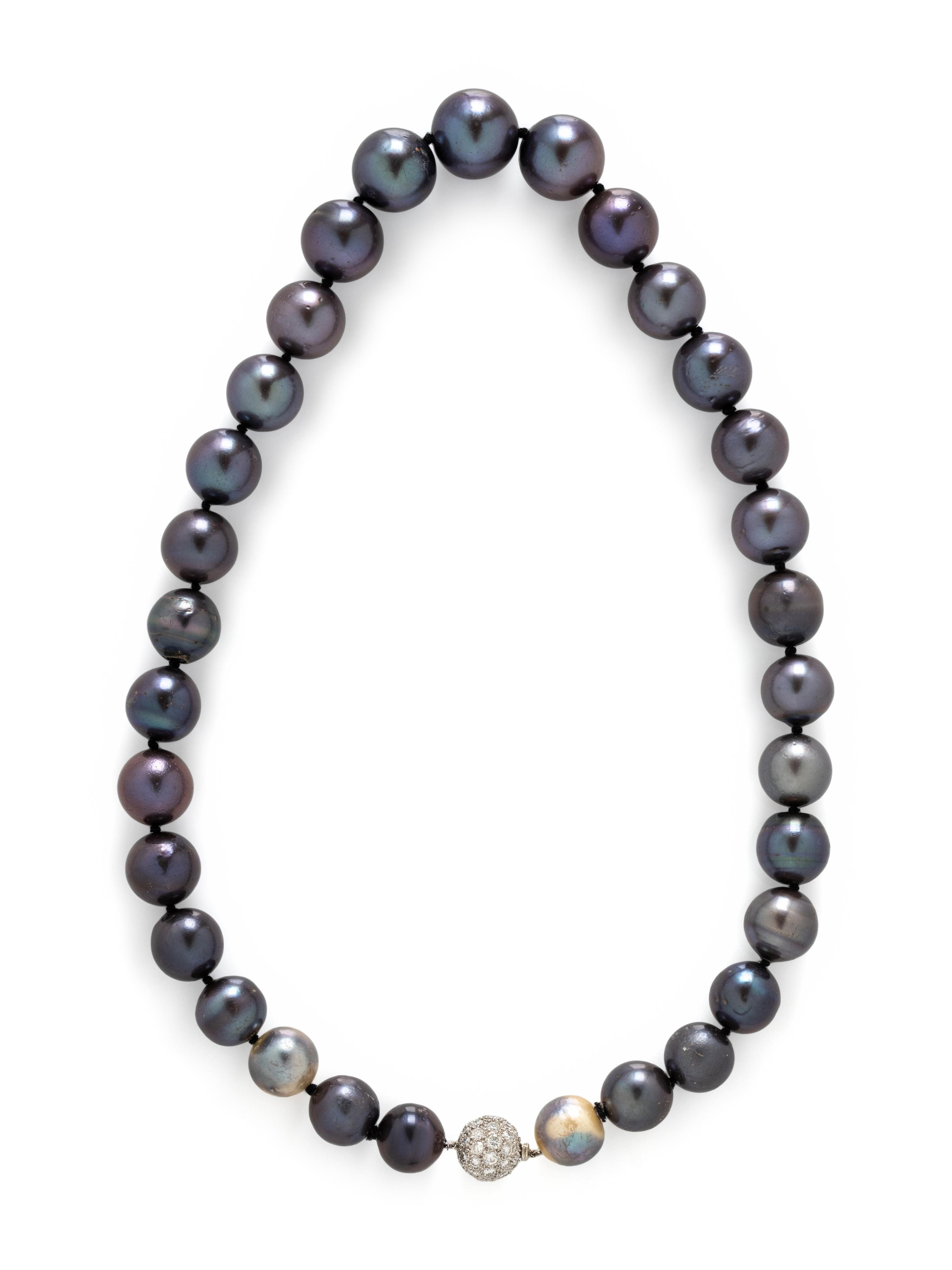 TAHITIAN CULTURED PEARL AND DIAMOND NECKLACE