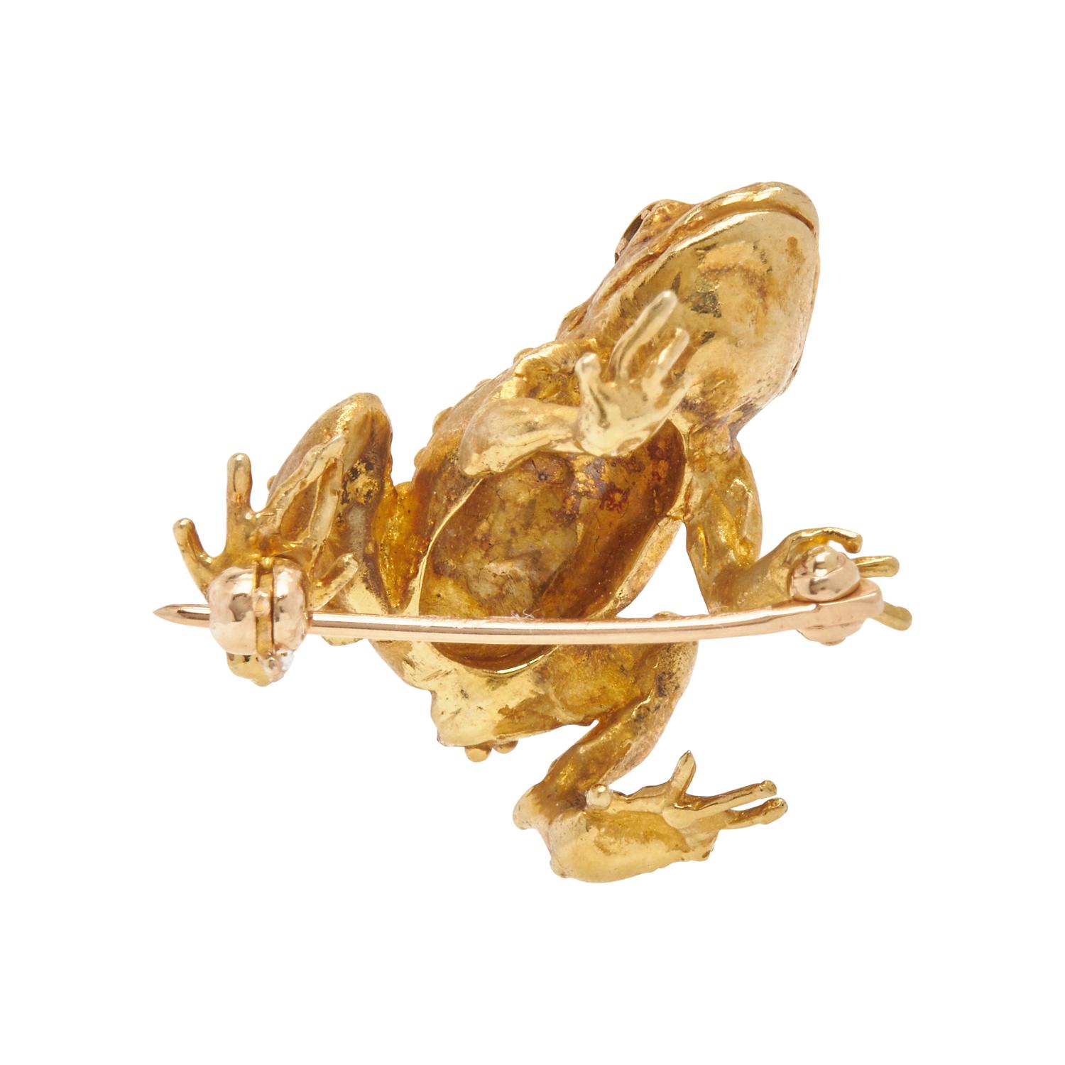 PAIR OF YELLOW GOLD FROG PINS