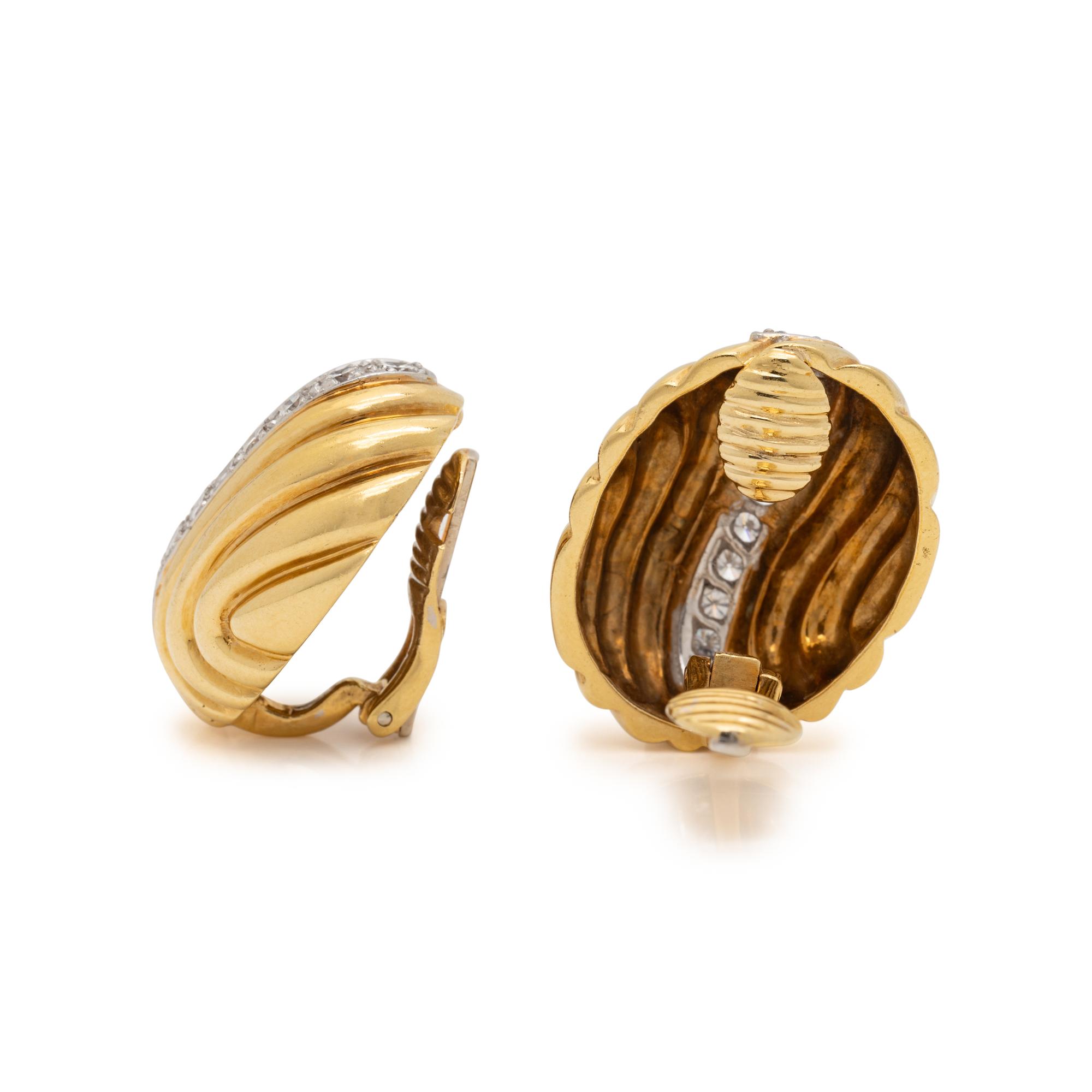 BICOLOR GOLD AND DIAMOND EARCLIPS