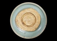A Chinese Jun ware purple-splashed dish, Yuan dynasty 鈞窯天青釉紫斑盤 元