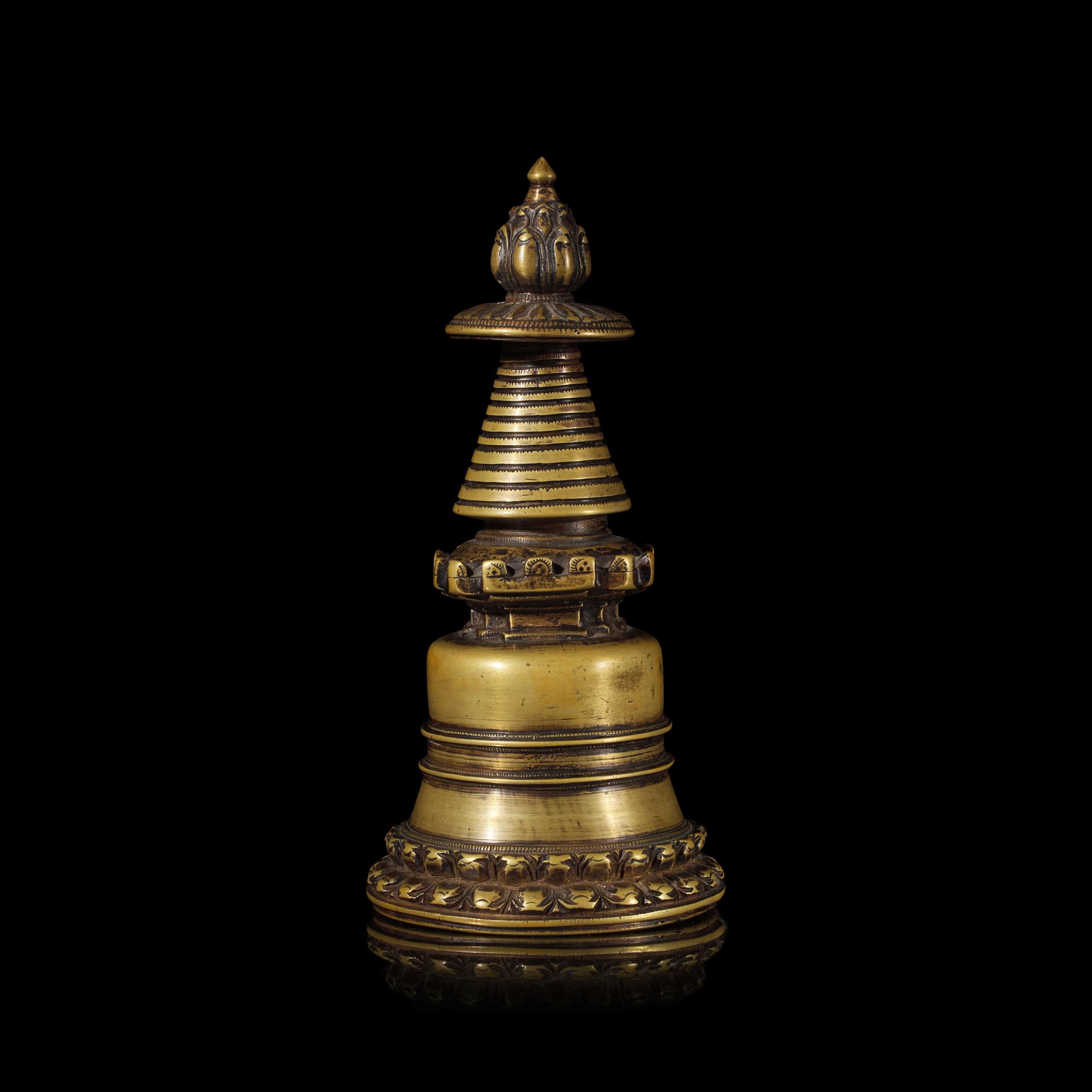 A Tibetan Bronze Model of a Stupa, 12th-14th Century 十二-十四世紀 銅舍利塔