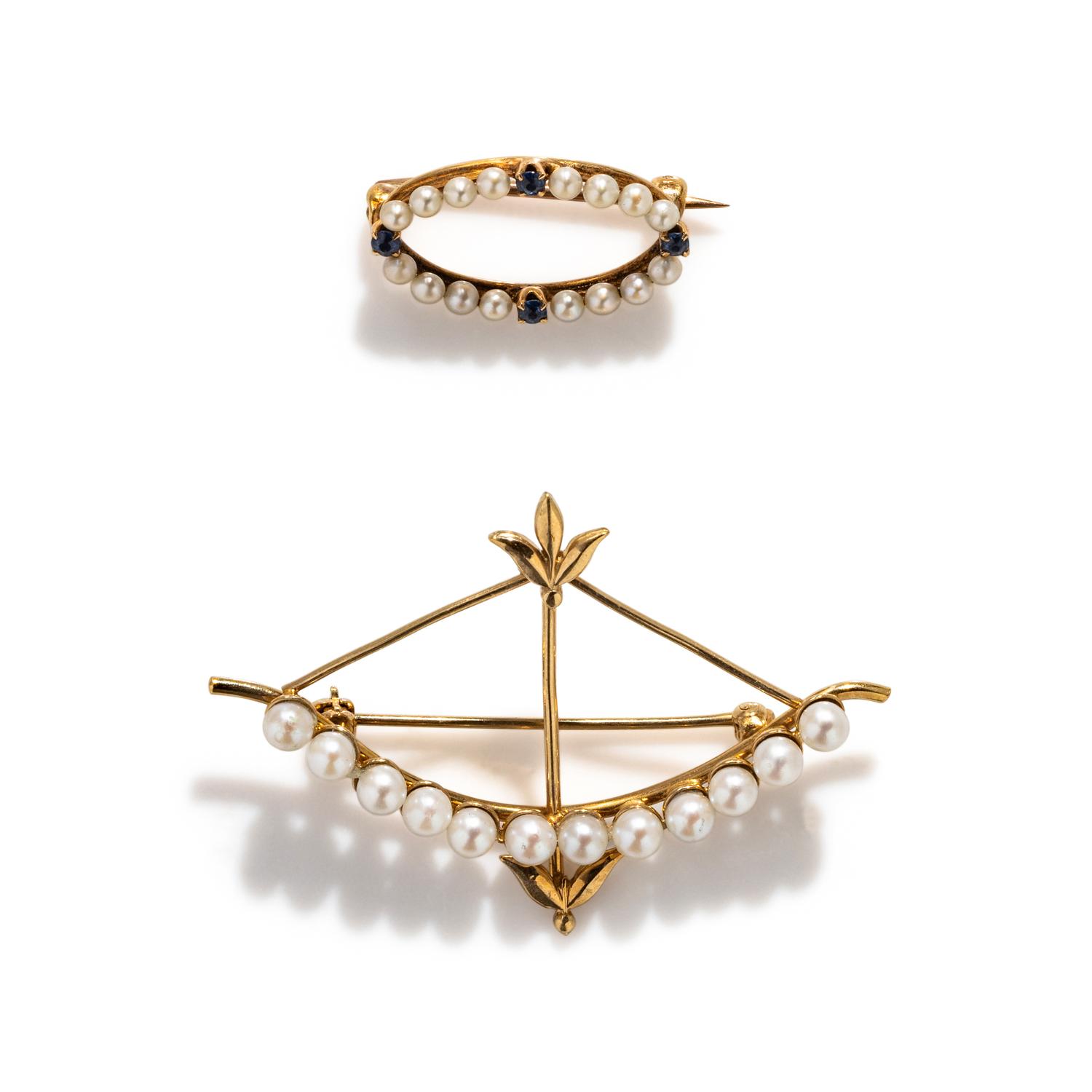 COLLECTION OF YELLOW GOLD AND CULTURED PEARL JEWELRY