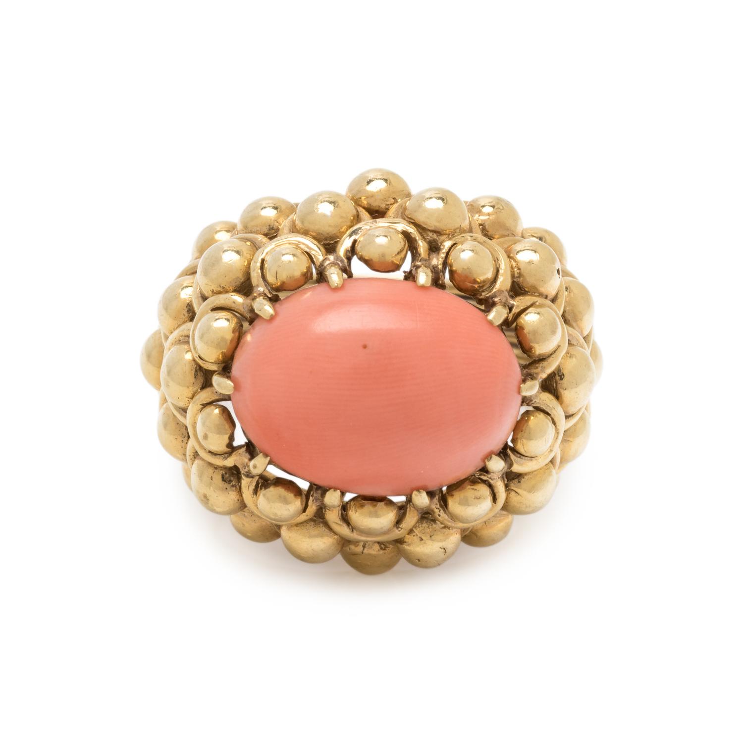 YELLOW GOLD AND CORAL RING