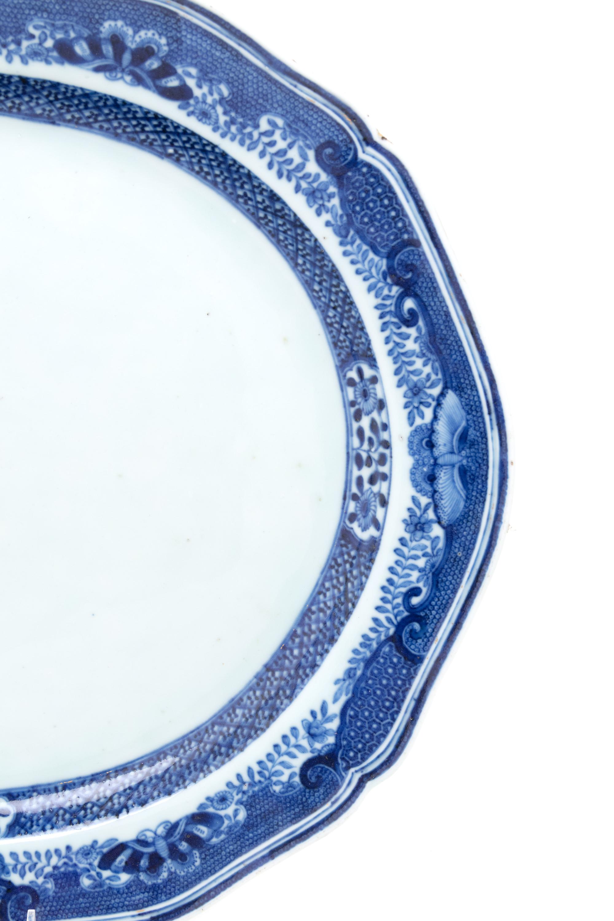 A Chinese Export Porcelain Armorial Platter