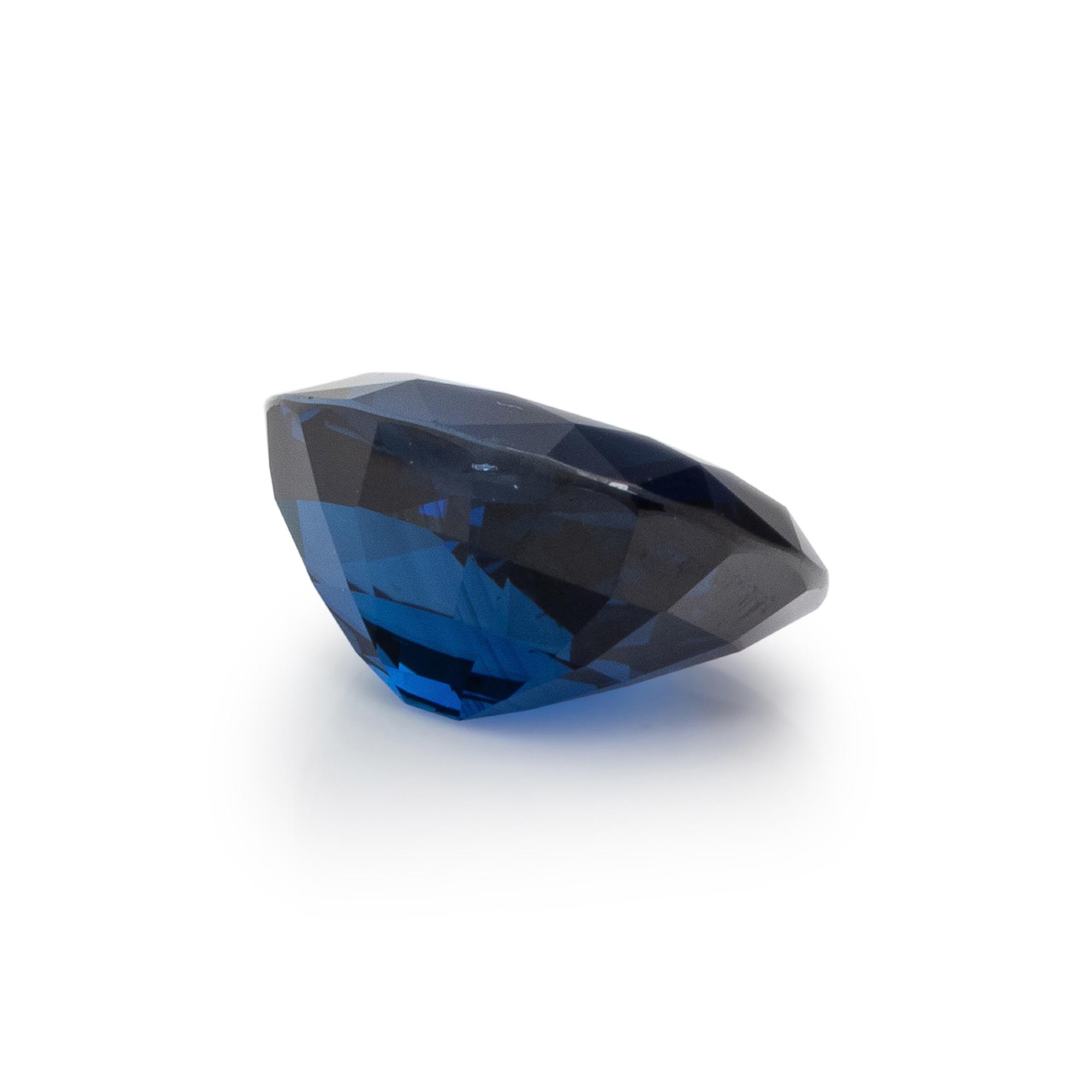 9.77 CARAT SAPPHIRE