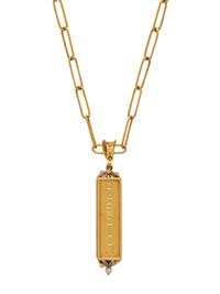 YELLOW GOLD AND CULTURED PEARL PENDANT/NECKLACE