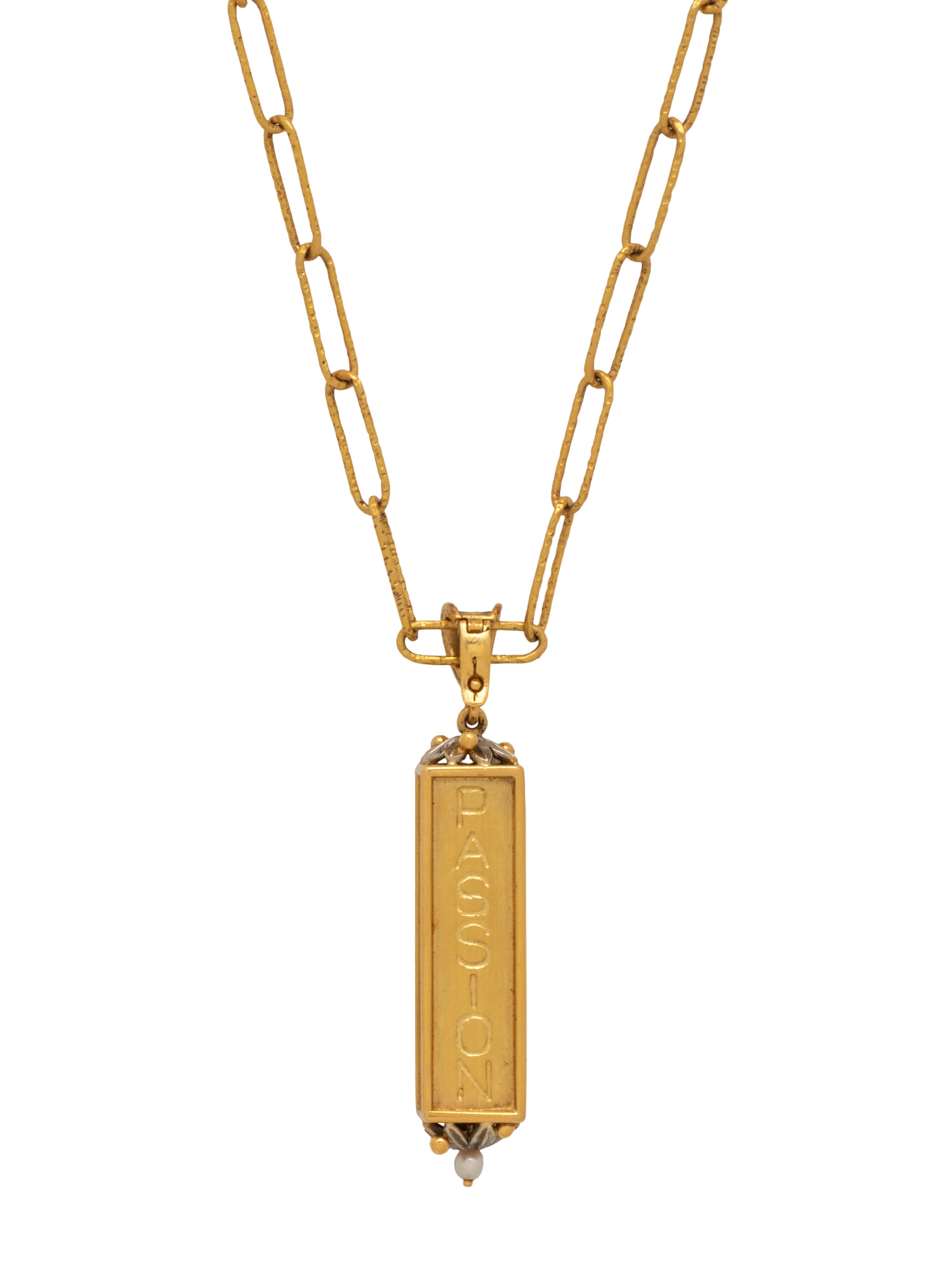 YELLOW GOLD AND CULTURED PEARL PENDANT/NECKLACE