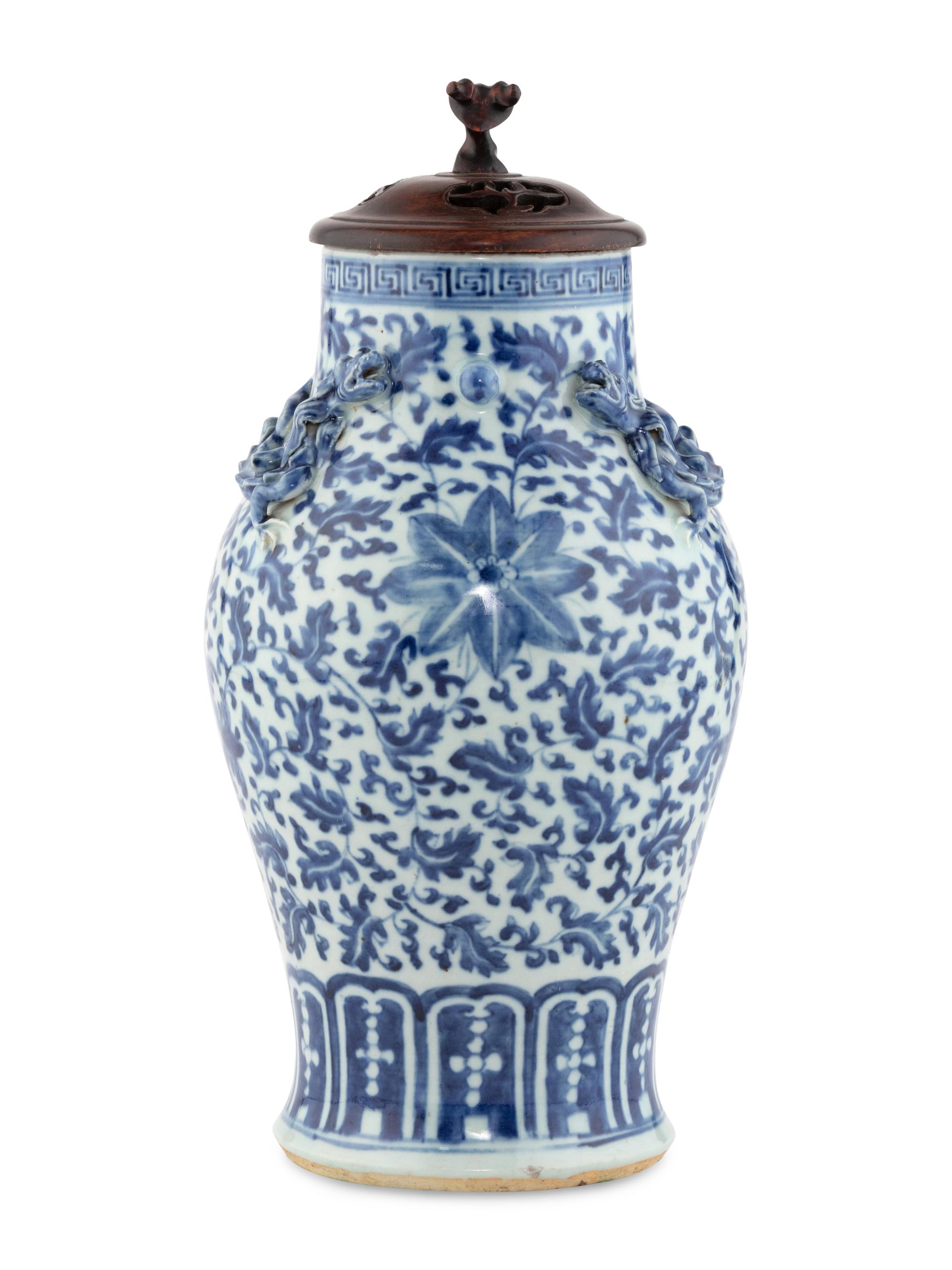 A Chinese Export Porcelain Vase