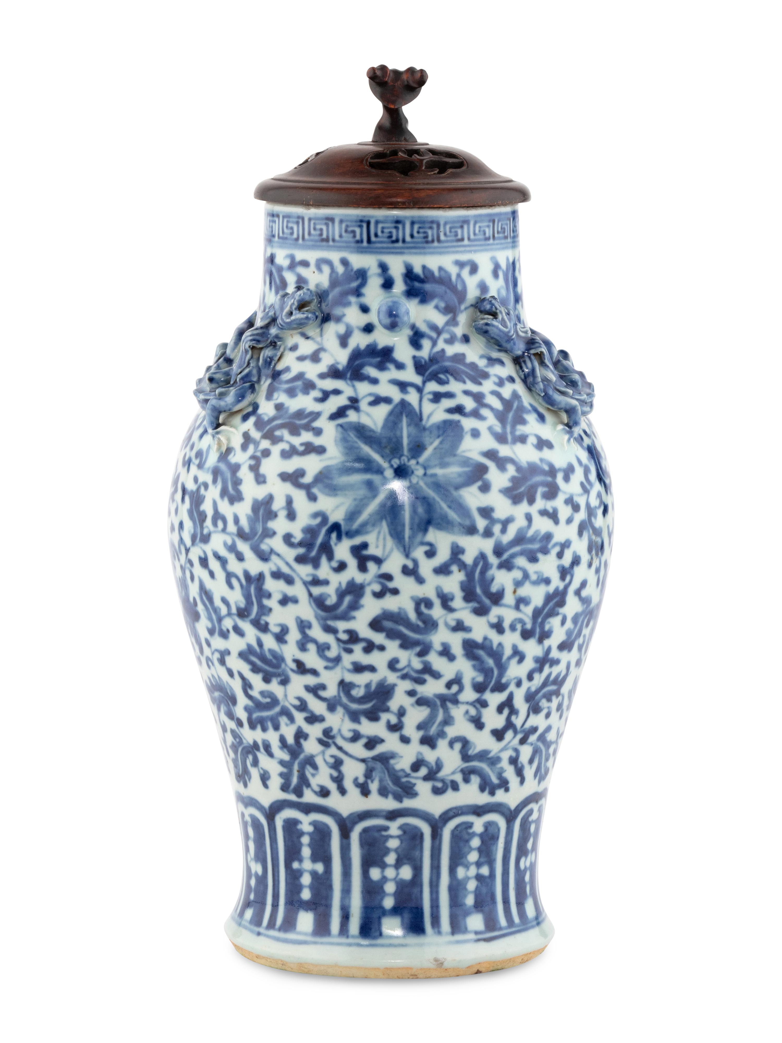 A Chinese Export Porcelain Vase