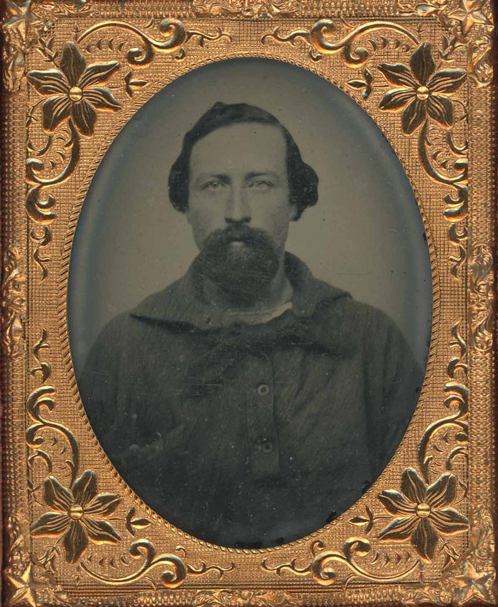 [Tintypes and Ambrotype] 4 Images of Union Soldiers and a Sailor