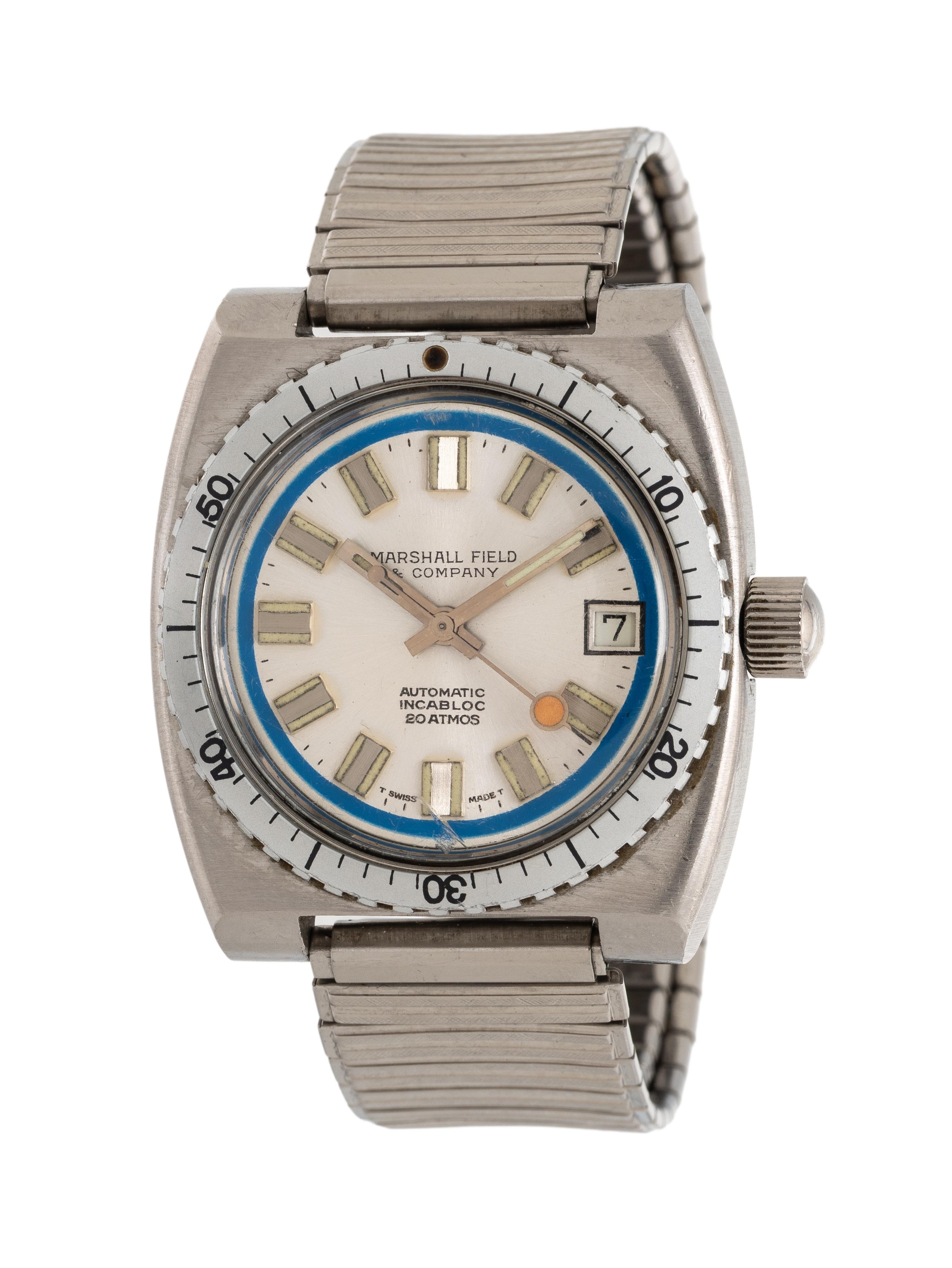 MARSHALL FIELD & COMPANY, STAINLESS STEEL 'DIVER WATCH' WITH RARE 'LOLLIPOP' SECONDS HAND