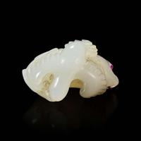 A Chinese carved white jade bird and beast pendant 玉雕一件 Qing dynasty ?